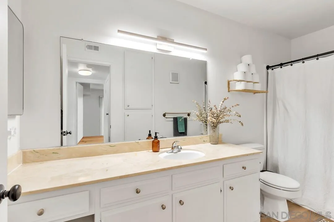 6878 Navajo Rd UNIT 43, San Diego, CA, 92119