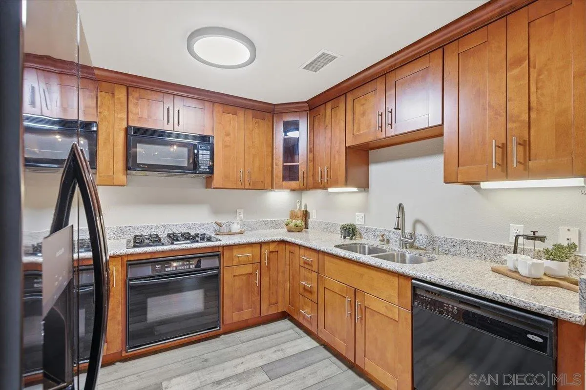 Photo #11: 260009159 Listing: Photo #11