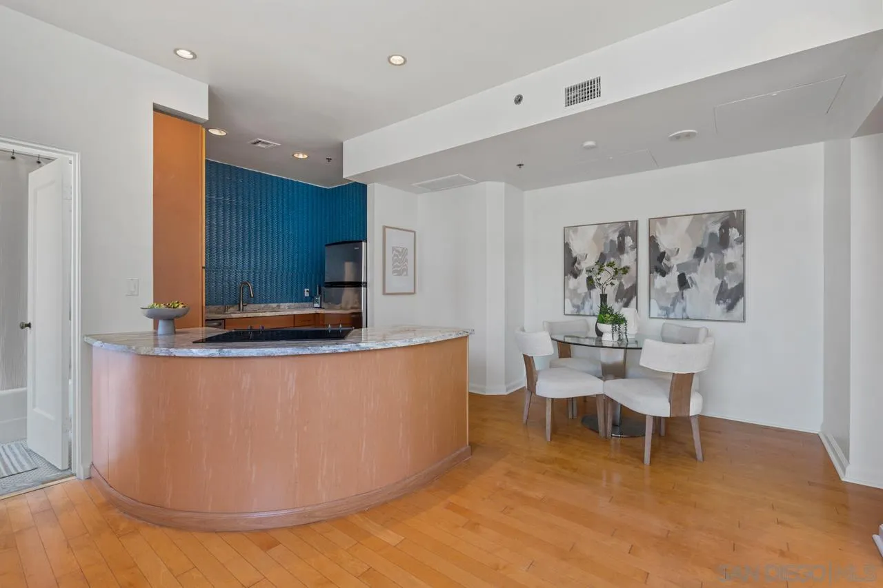 Photo #12: 260009161 Listing: Photo #12