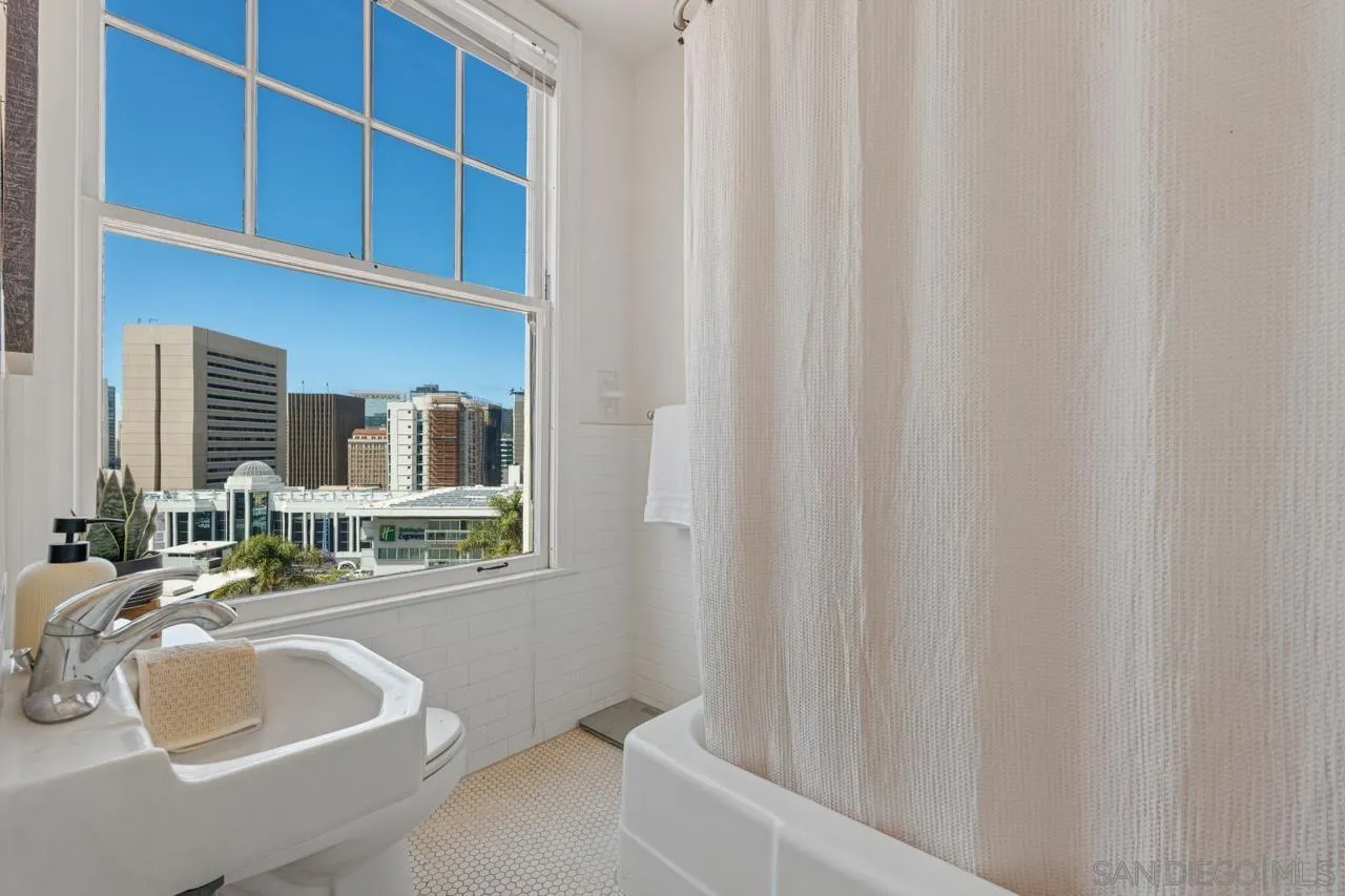 Photo #27: 260009161 Listing: Photo #27