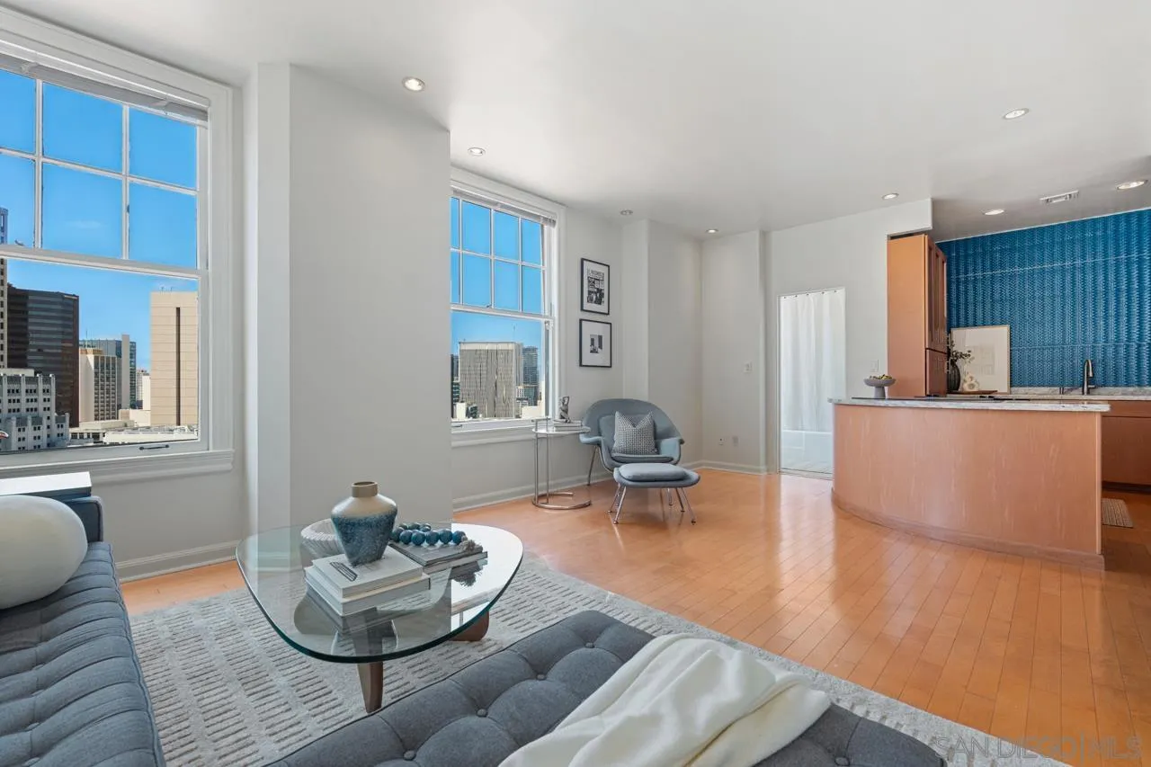 Photo #2: 260009161 Listing: Photo #2