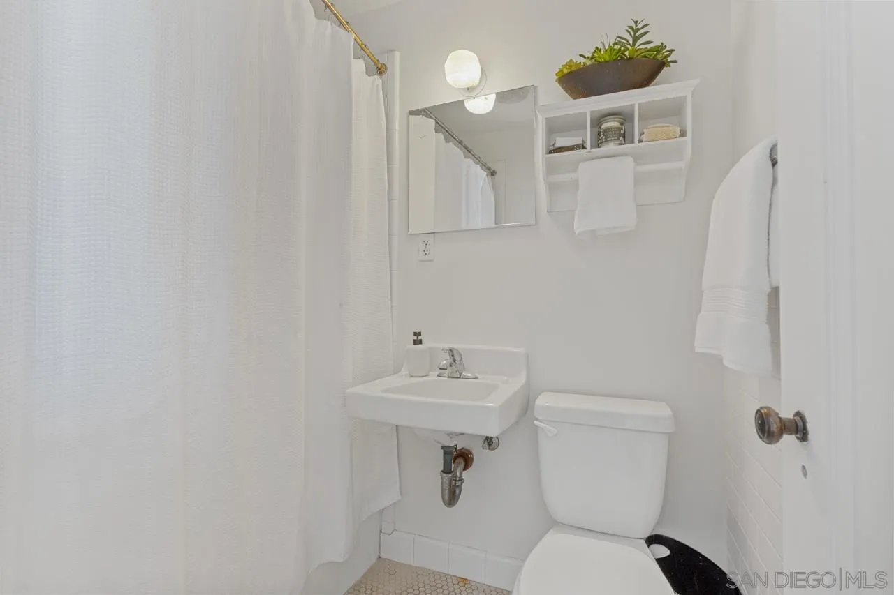 Photo #32: 260009161 Listing: Photo #32