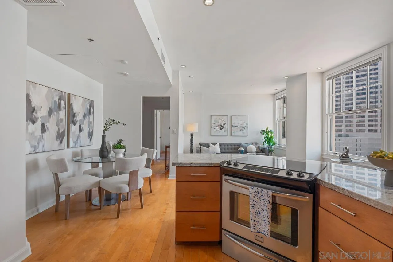 Photo #11: 260009161 Listing: Photo #11