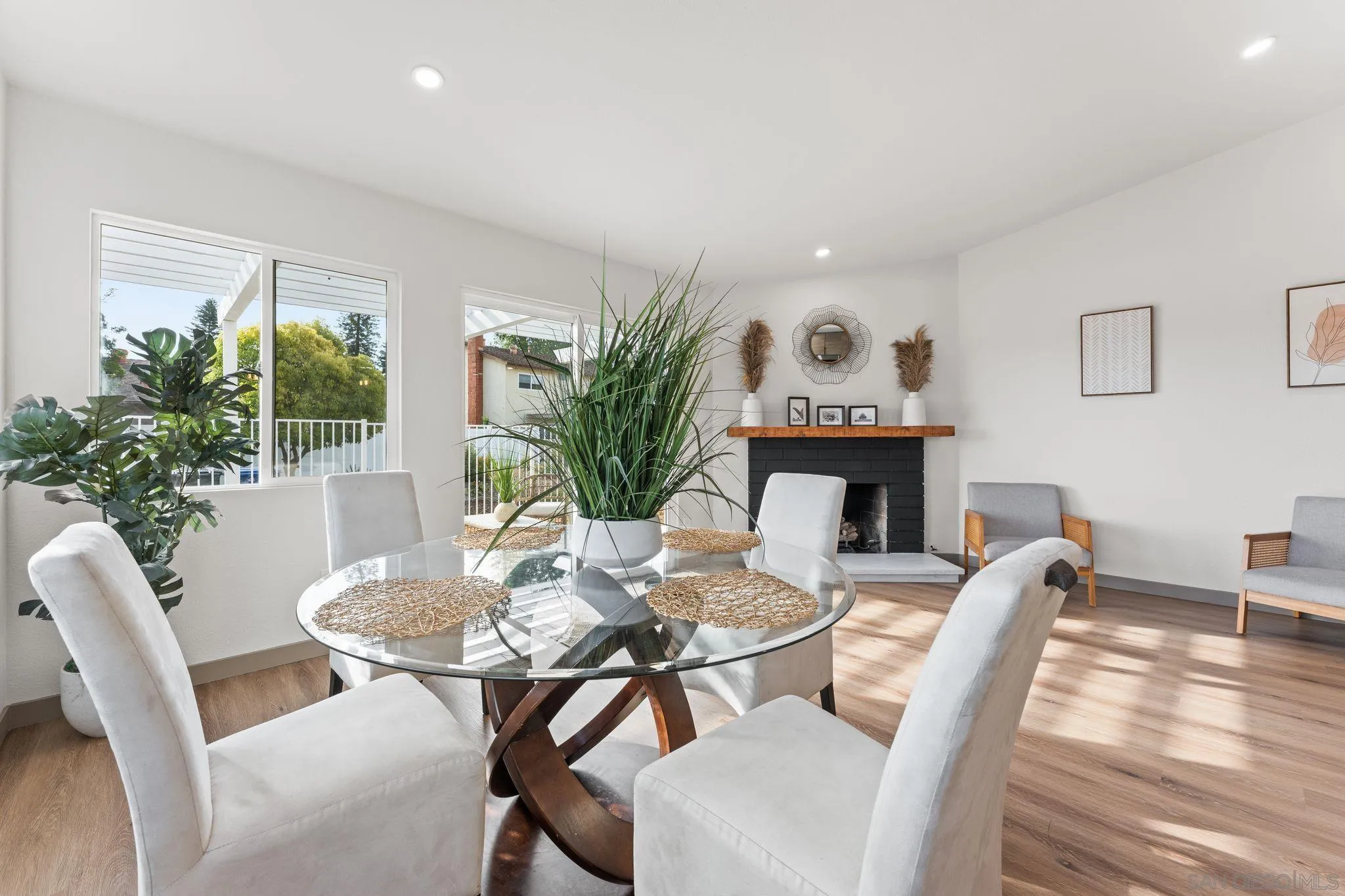 https://cdn.realtyfeed.com/cdn/127/260009163/16f8e00dbb2491ce70ac80bb81f05a35.webp