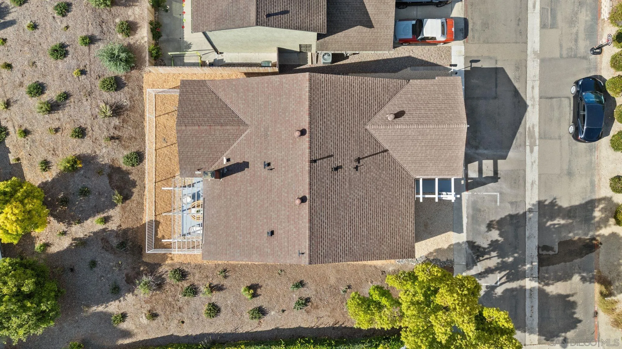 https://cdn.realtyfeed.com/cdn/127/260009163/53dee7131658f011f4a8f94c32bd6d91.webp