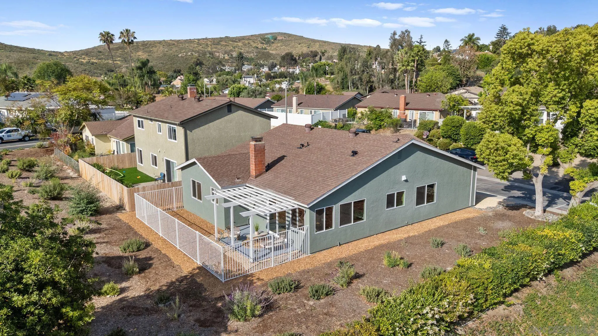 https://cdn.realtyfeed.com/cdn/127/260009163/7f4bf27794d2e1ba89d5dff93c9e1768.webp