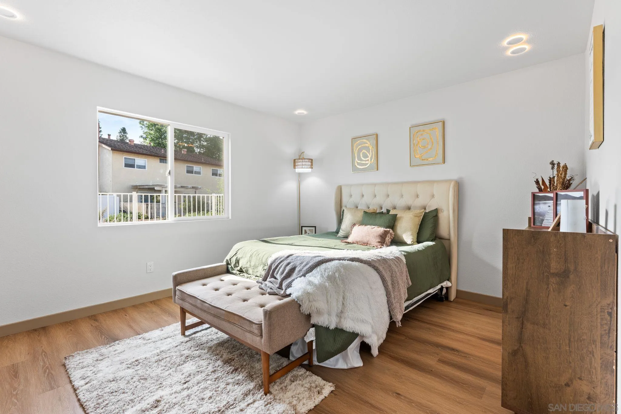 https://cdn.realtyfeed.com/cdn/127/260009163/d470125bf654f3c74d385b07dbef4457.webp