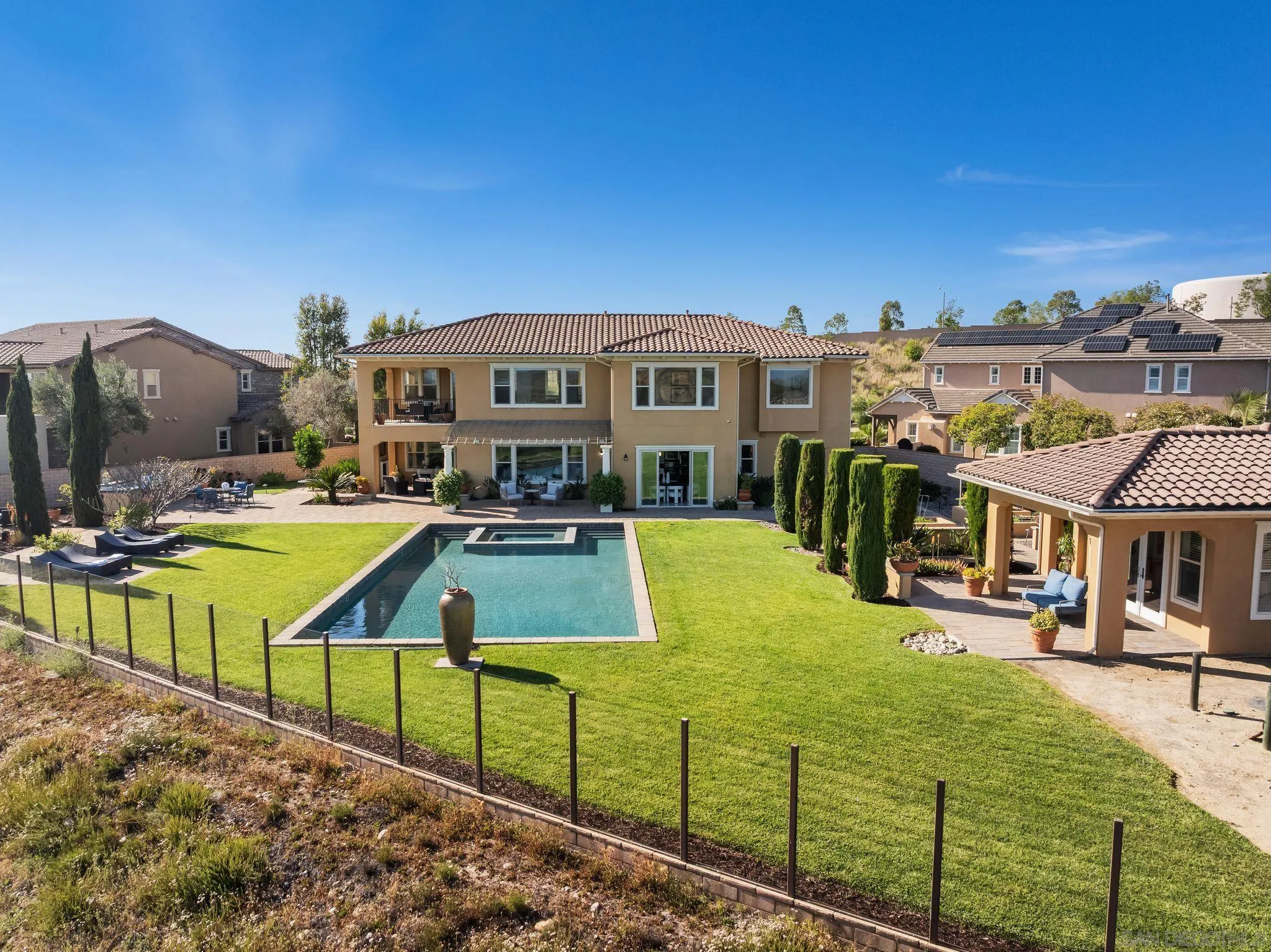 https://cdn.realtyfeed.com/cdn/127/260009172/a50d3bc6d0e307b63f896704cb383d70.webp