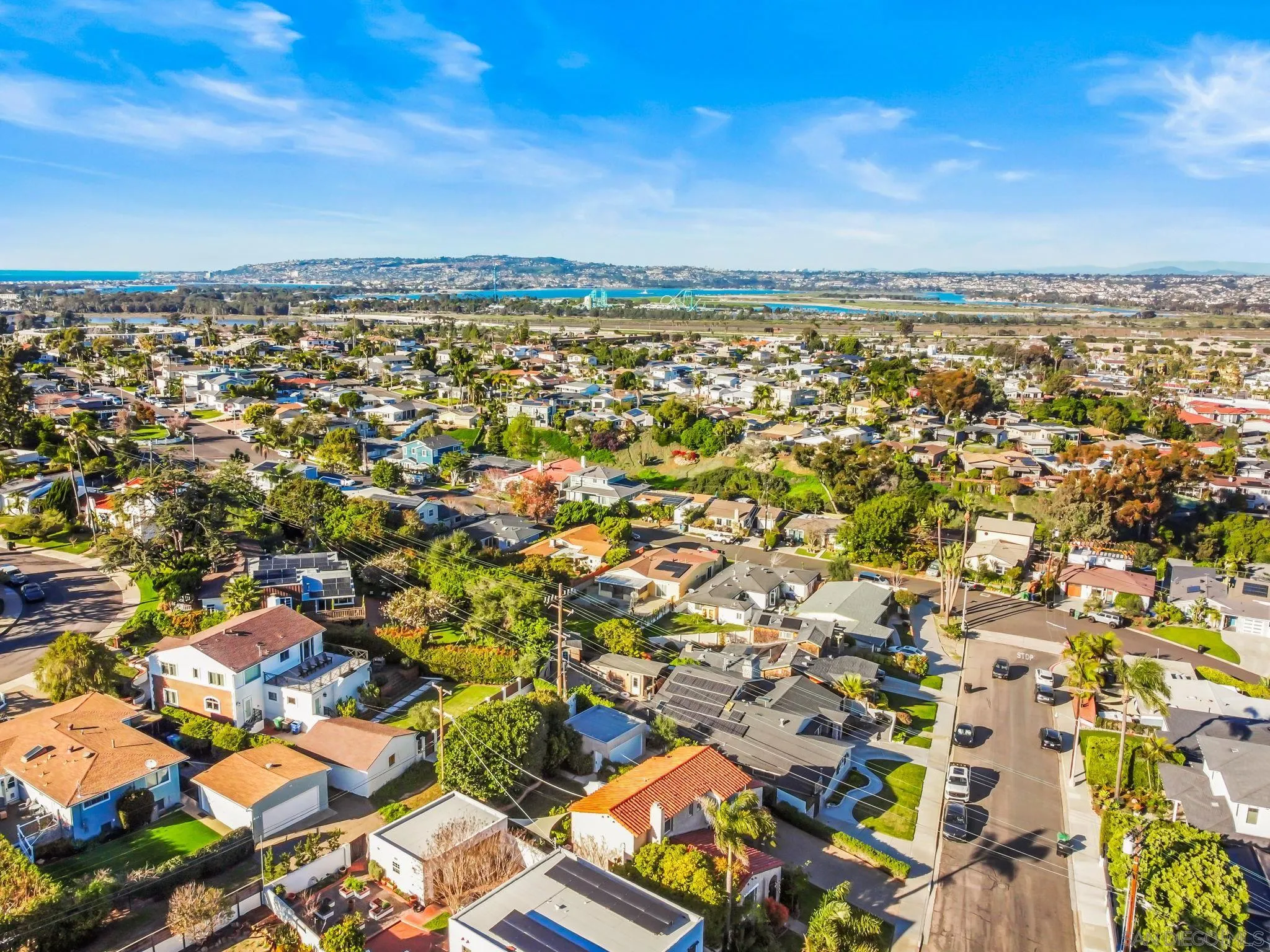 https://cdn.realtyfeed.com/cdn/127/260009174/0f24c61b4e05c0005d9609cac8c676cb.webp