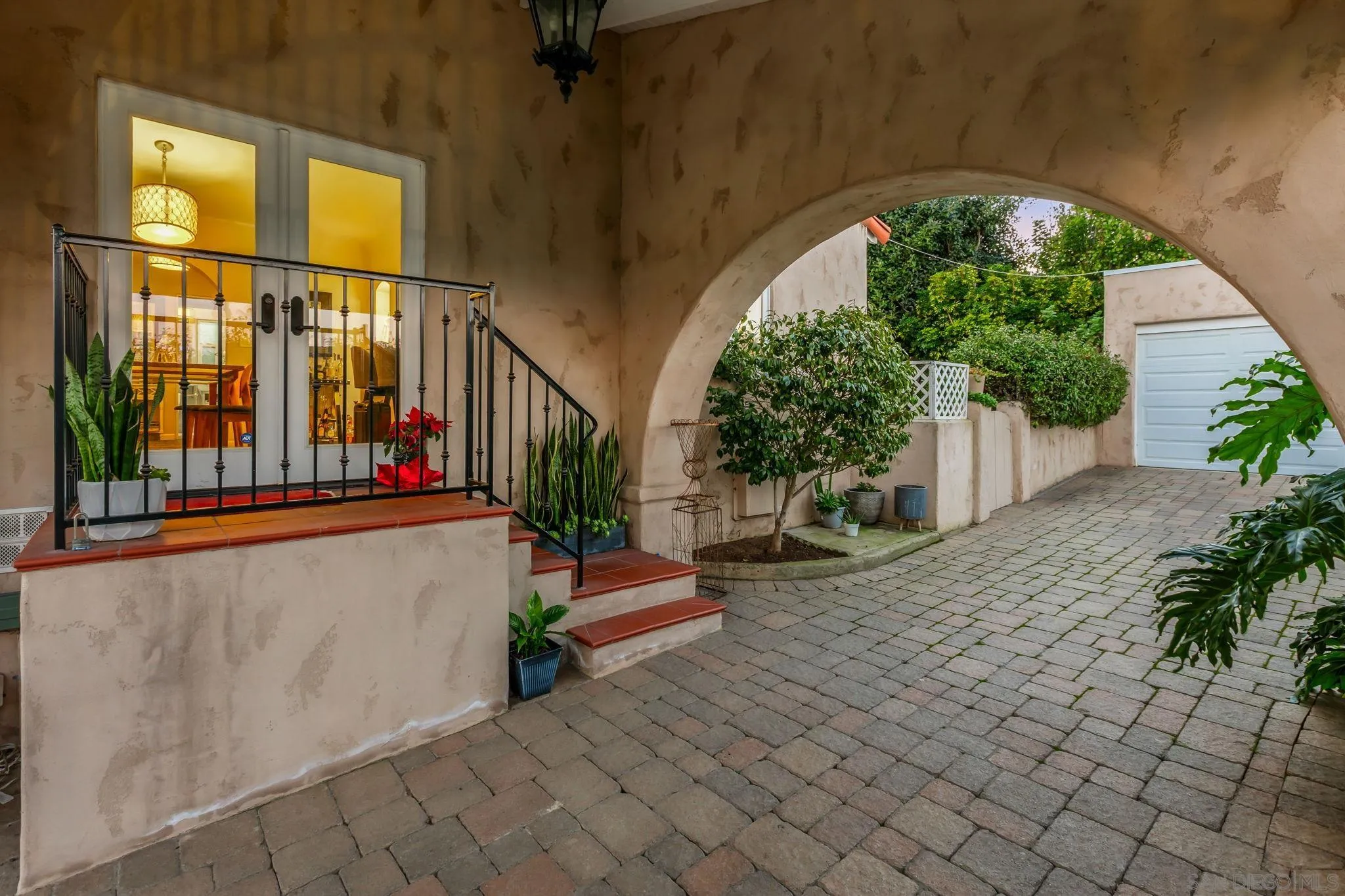 https://cdn.realtyfeed.com/cdn/127/260009174/1c0cb88e503cb265e566a0fed5f39879.webp