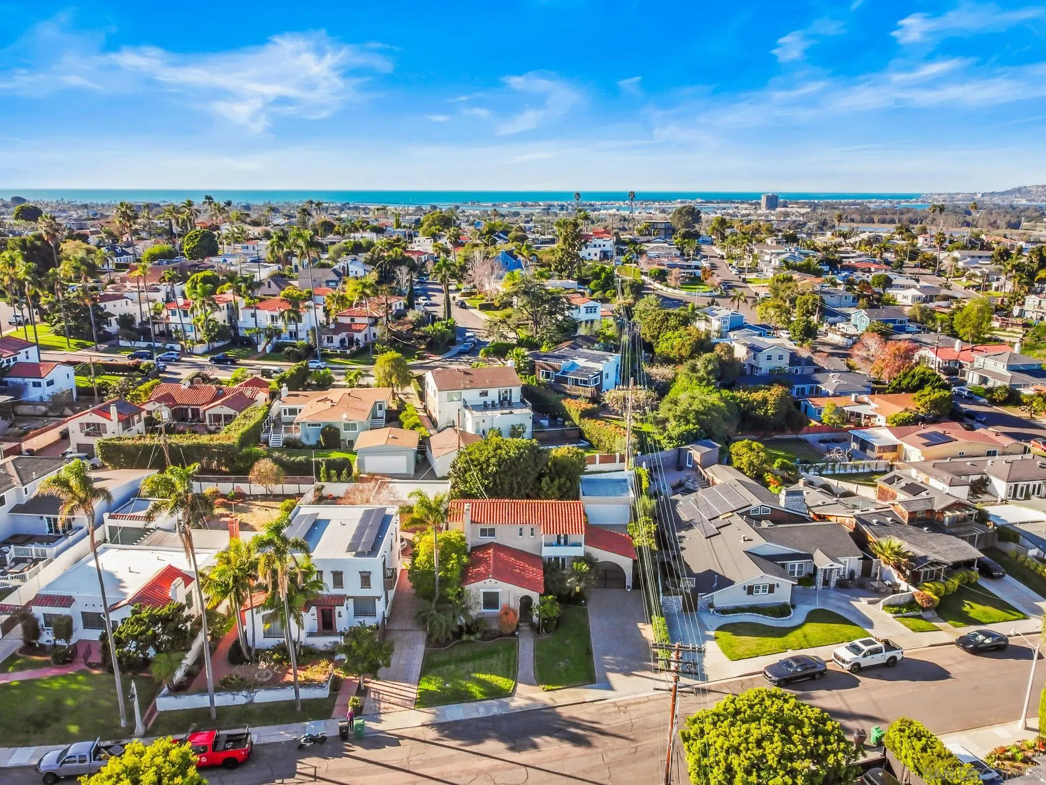 https://cdn.realtyfeed.com/cdn/127/260009174/2938d796e49b69fd9028f0a1b800b745.webp