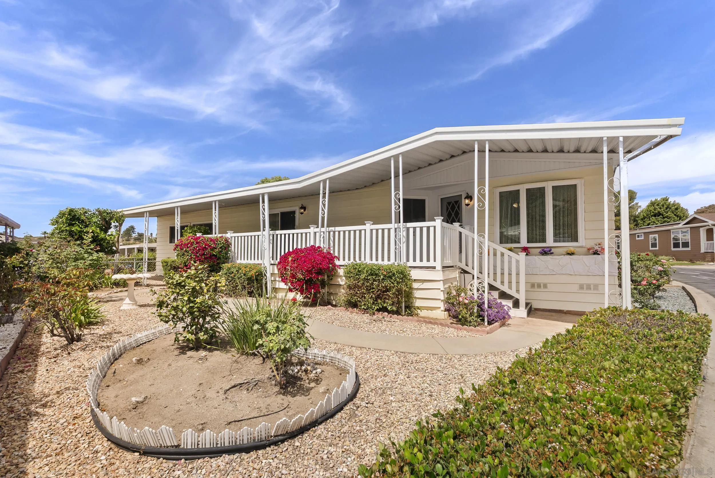 https://cdn.realtyfeed.com/cdn/127/260009184/42d96ca141e66a9909649662a503b08f.webp