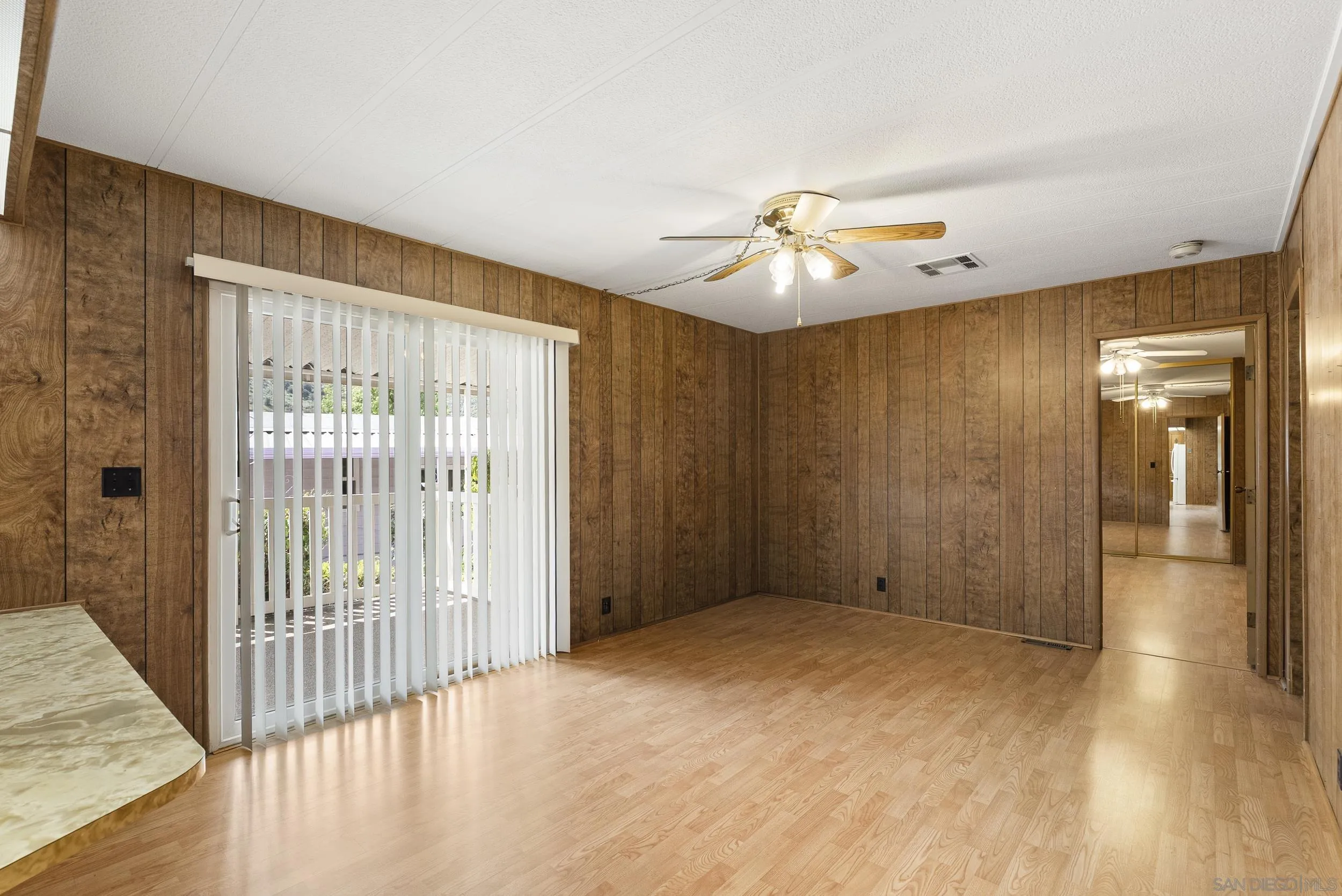 https://cdn.realtyfeed.com/cdn/127/260009184/6255be1411cdba16a0d04183c871b6c5.webp