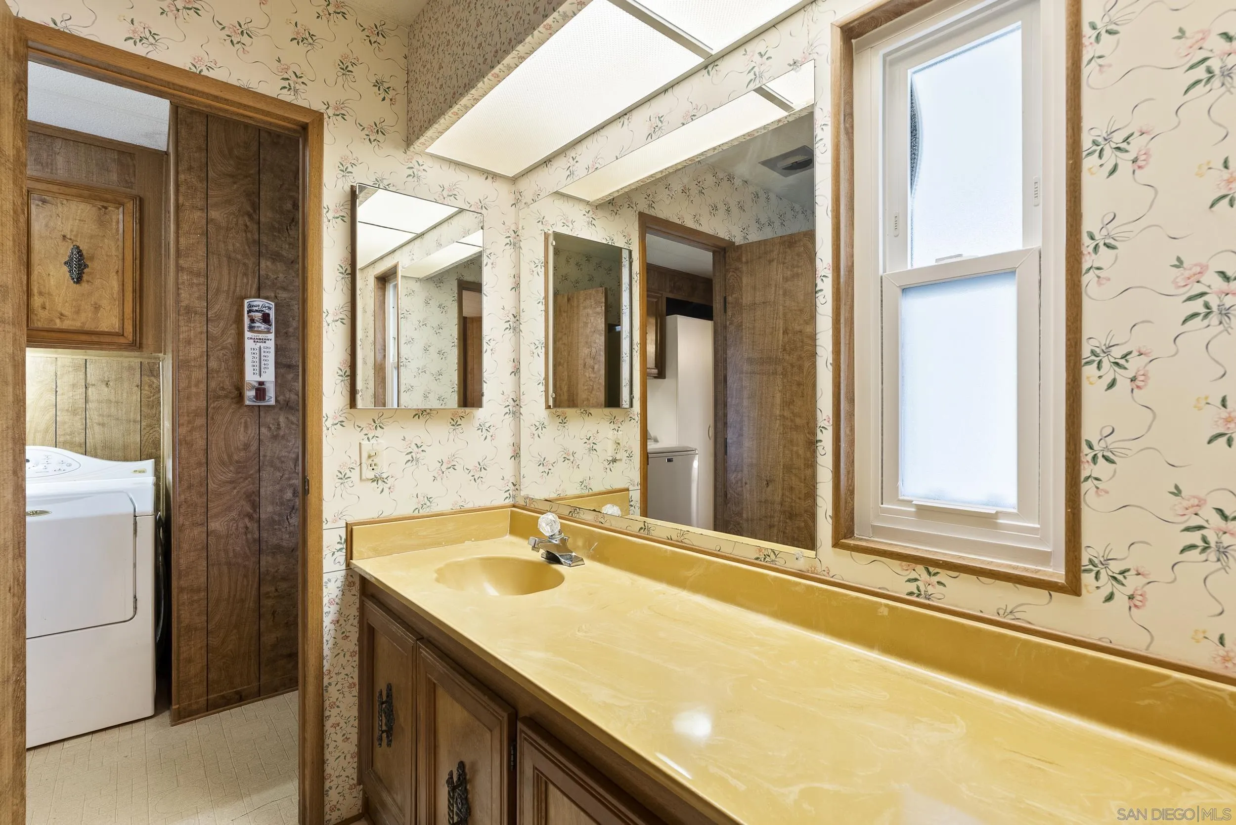 https://cdn.realtyfeed.com/cdn/127/260009184/9f765222735378f75a34a51c71302025.webp