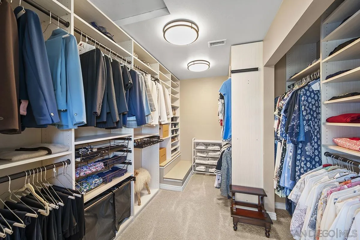 https://cdn.realtyfeed.com/cdn/127/260009187/87cd44396d32b1765987da51da4f2763.webp