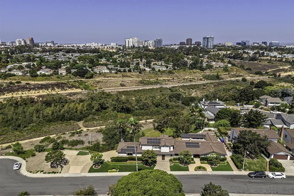 https://cdn.realtyfeed.com/cdn/127/260009187/f10a78dfd3e8e19ba741eb1f153993fb.webp