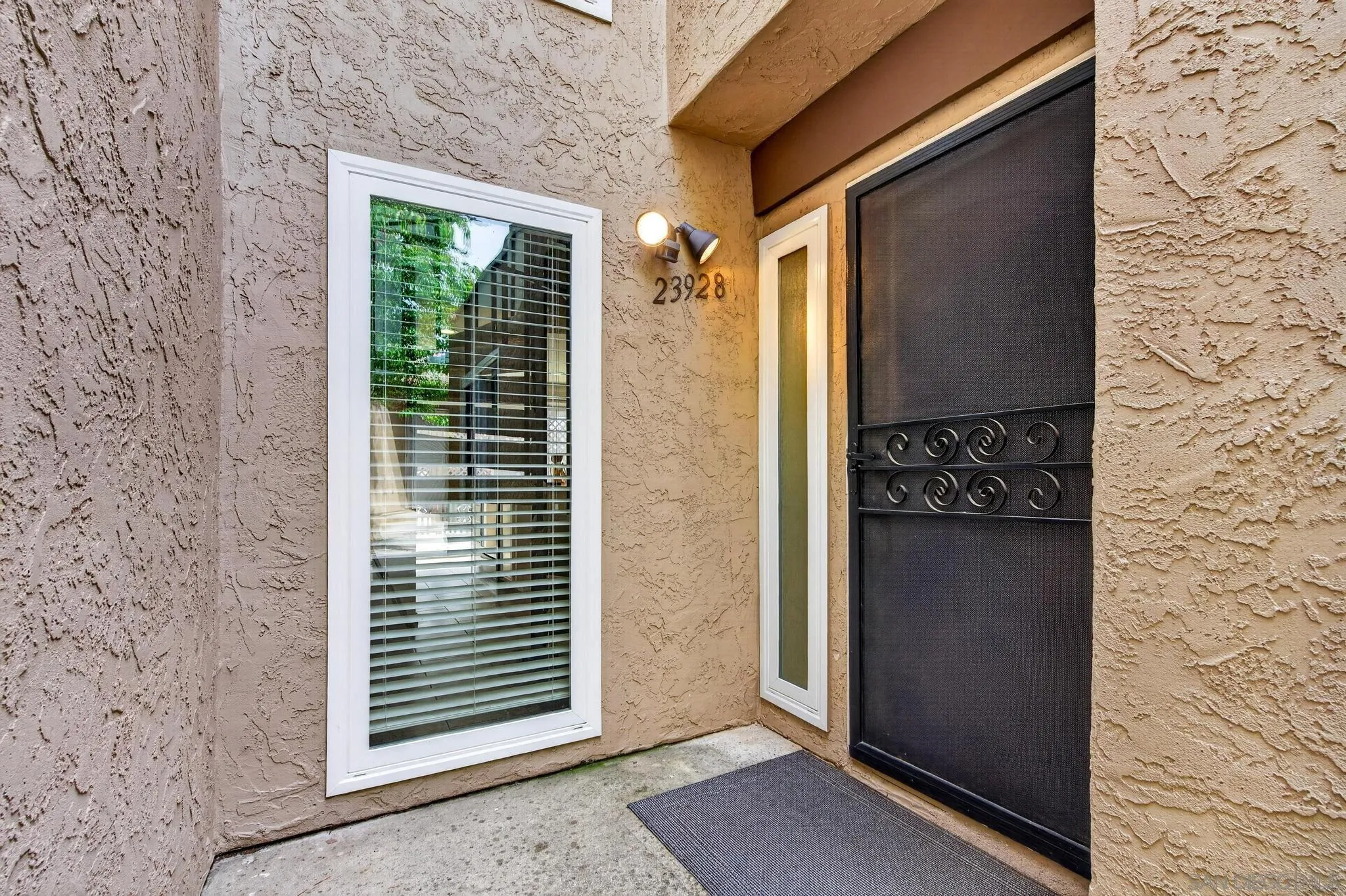 Photo #4: 260009188 Listing: Photo #4