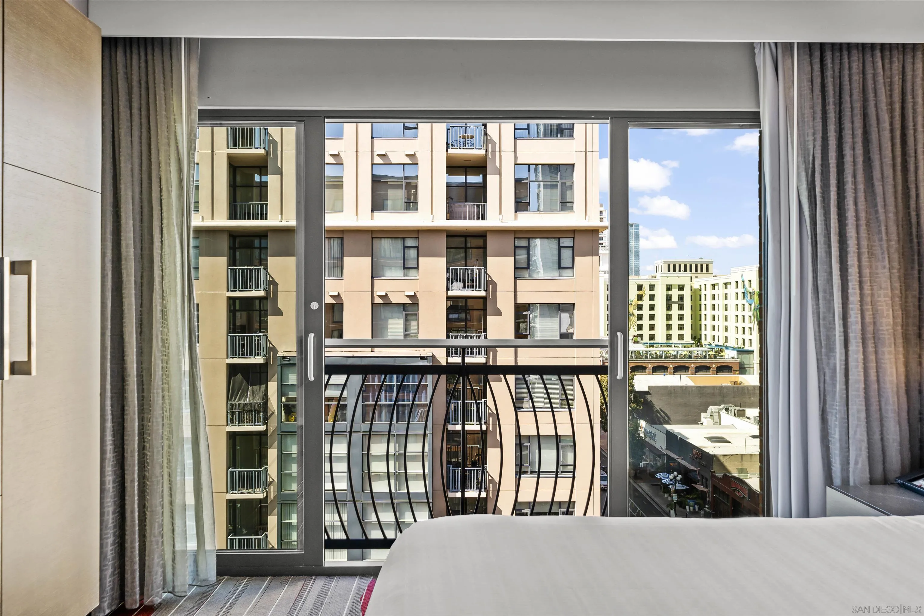 207 5th UNIT 950, San Diego, CA, 92101