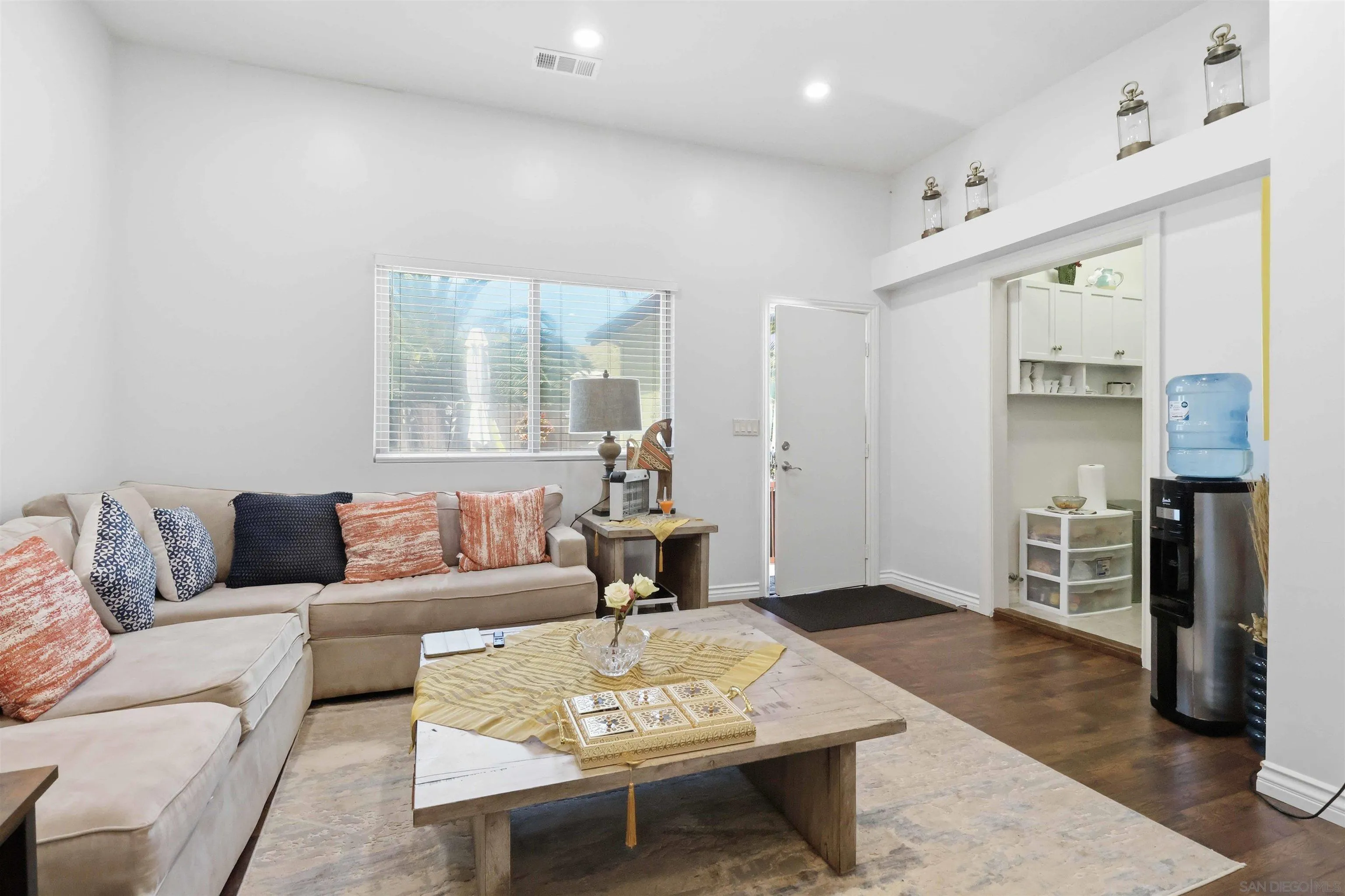 https://cdn.realtyfeed.com/cdn/127/260009190/019e85406b5be80b0e3189a7b76a5361.webp