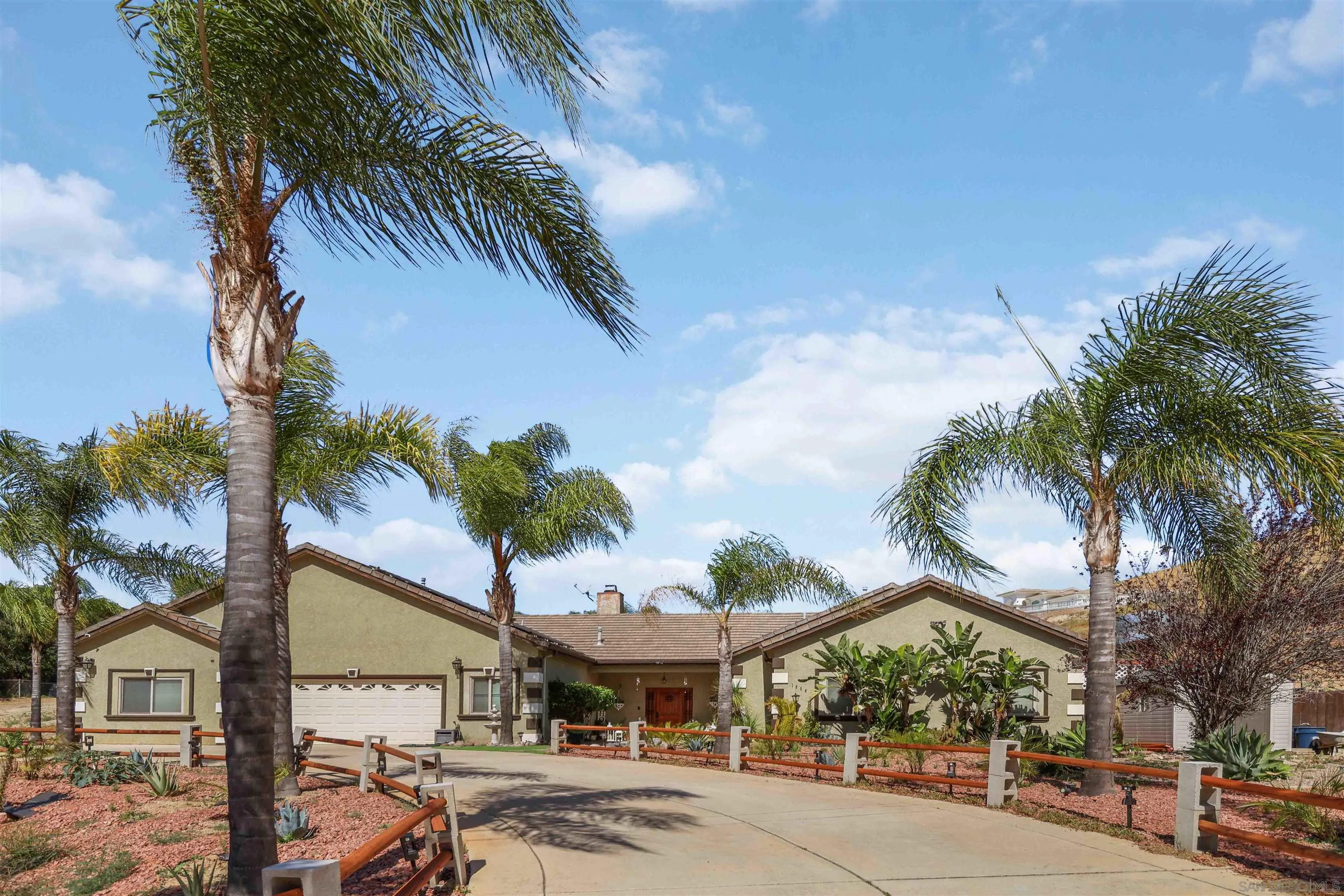 https://cdn.realtyfeed.com/cdn/127/260009190/091f234b18991c50d2654c3aa256d8f9.webp