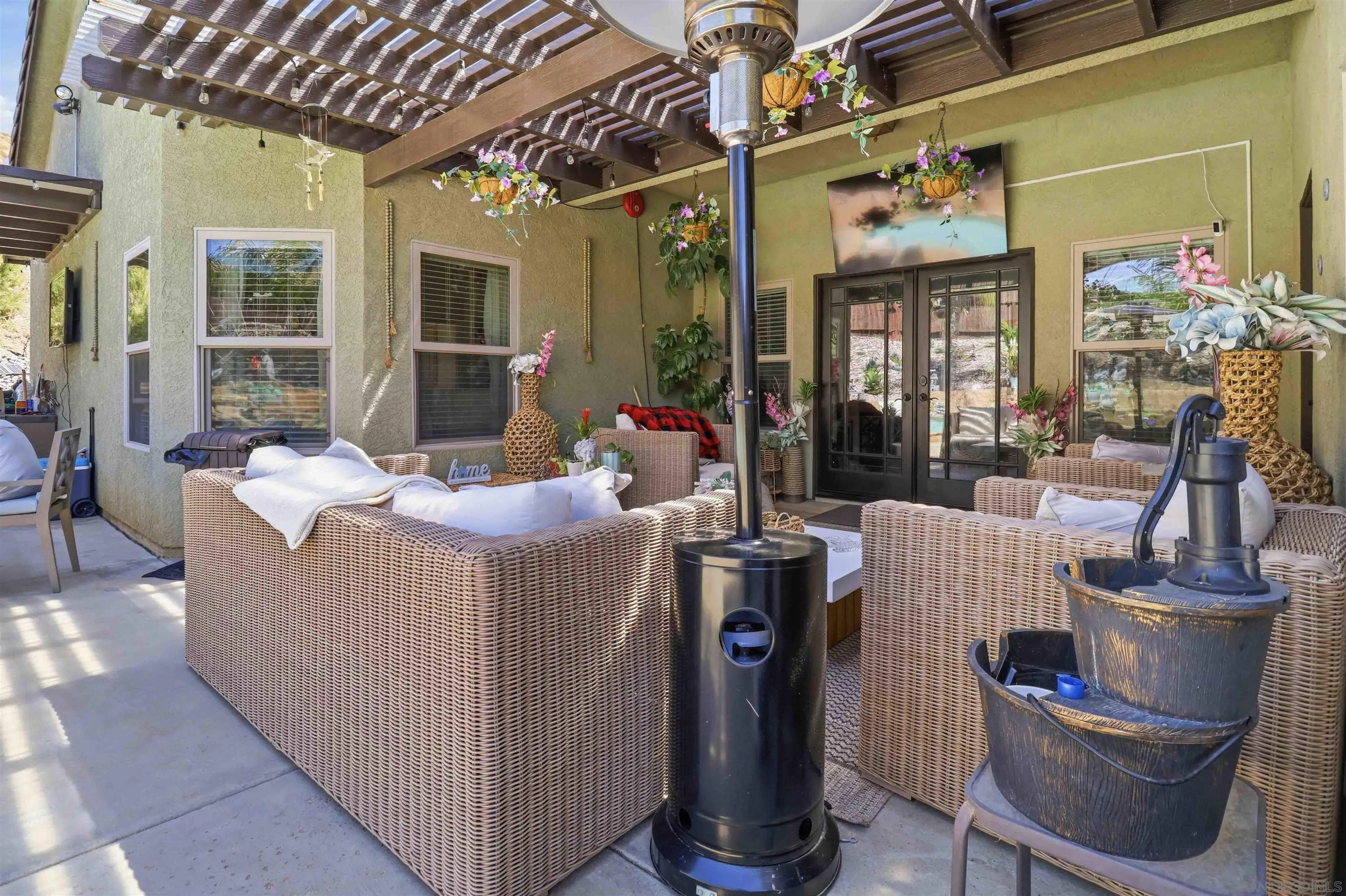 https://cdn.realtyfeed.com/cdn/127/260009190/3dd41954398523f8b5d2a7708200ebdf.webp