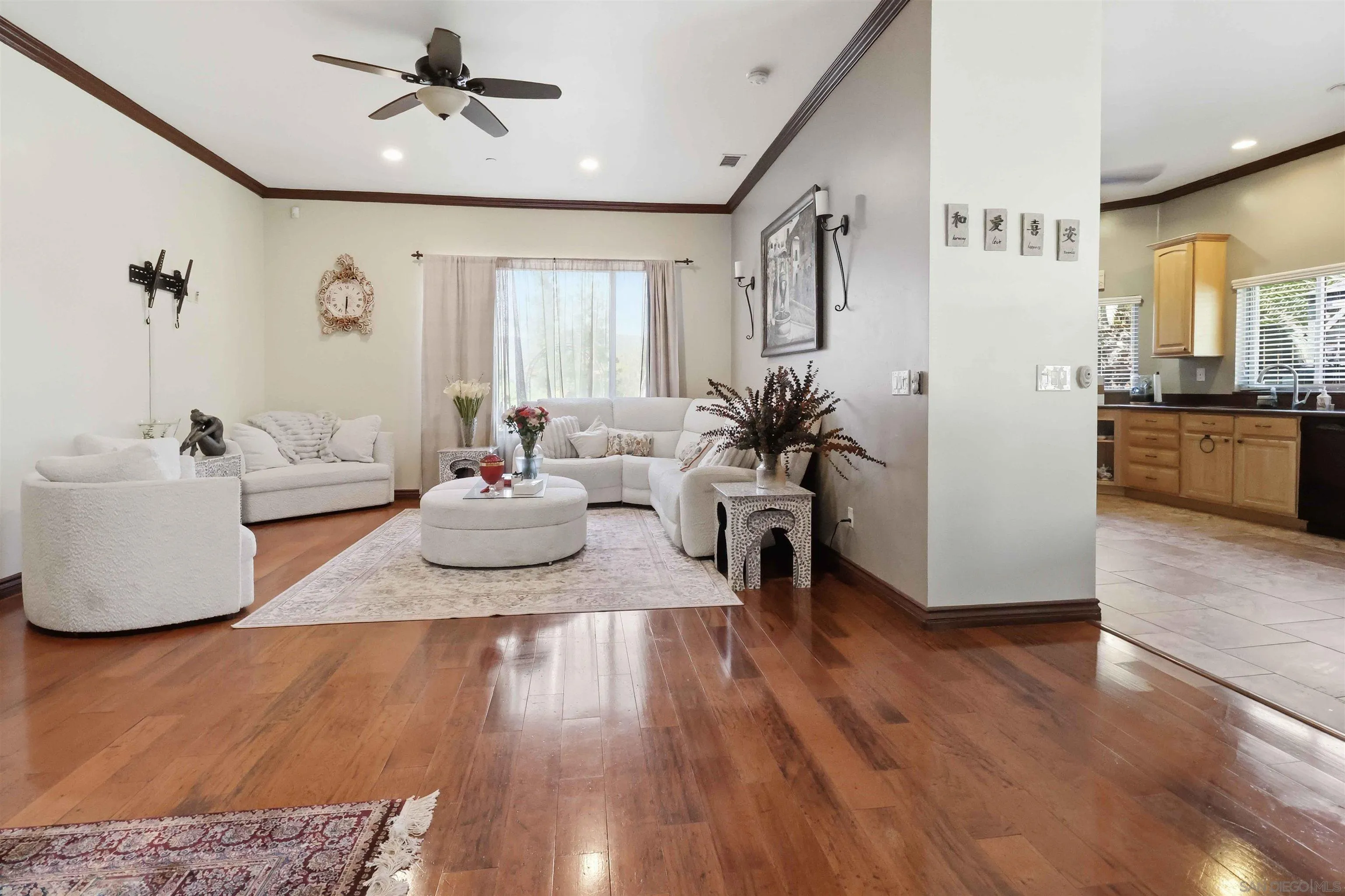 https://cdn.realtyfeed.com/cdn/127/260009190/7951d38c40ffb2308bb6a4dd4db6b0ec.webp