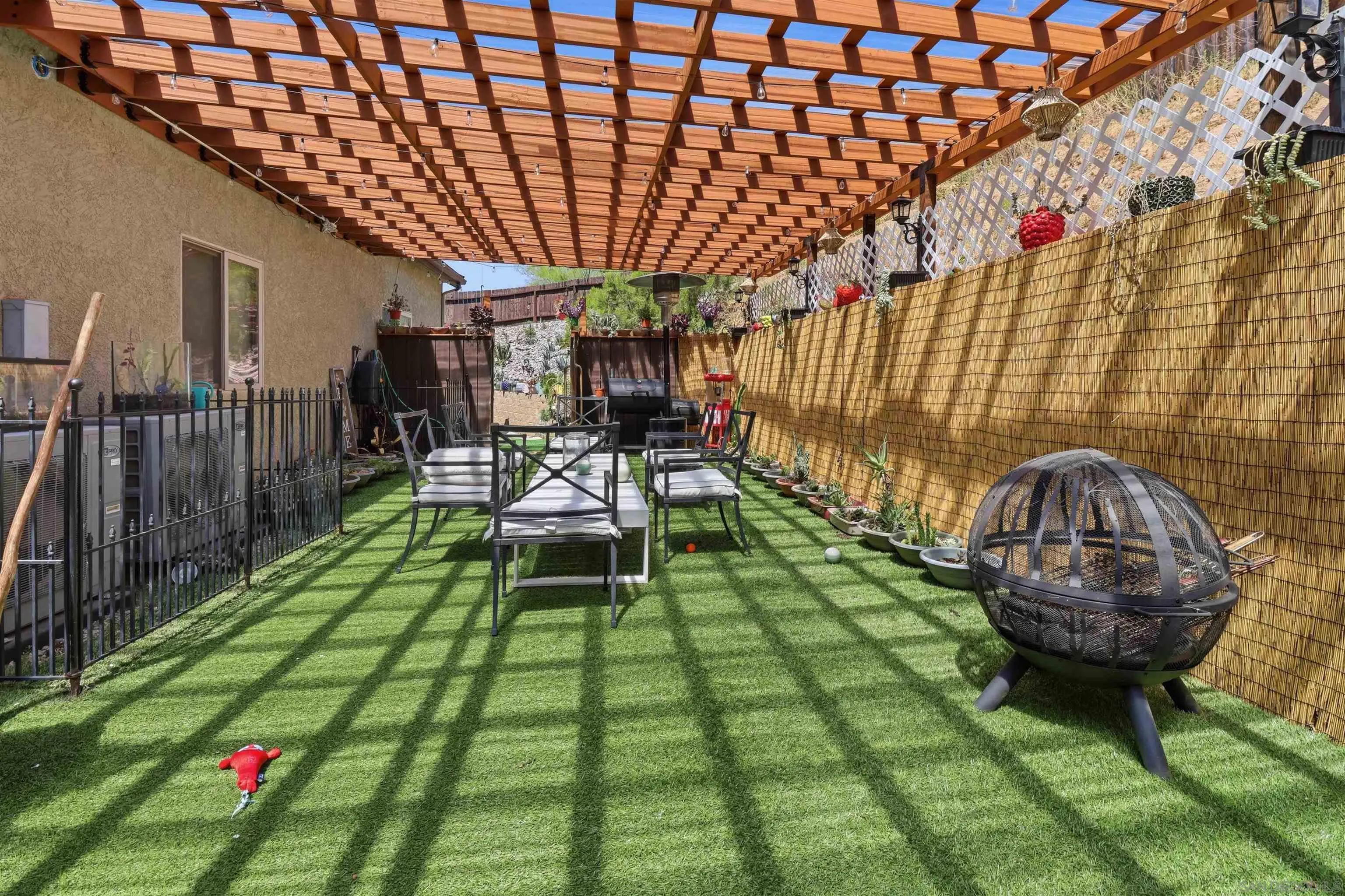 https://cdn.realtyfeed.com/cdn/127/260009190/ab02efddf2b0bf9b94e9e07165bf96a3.webp