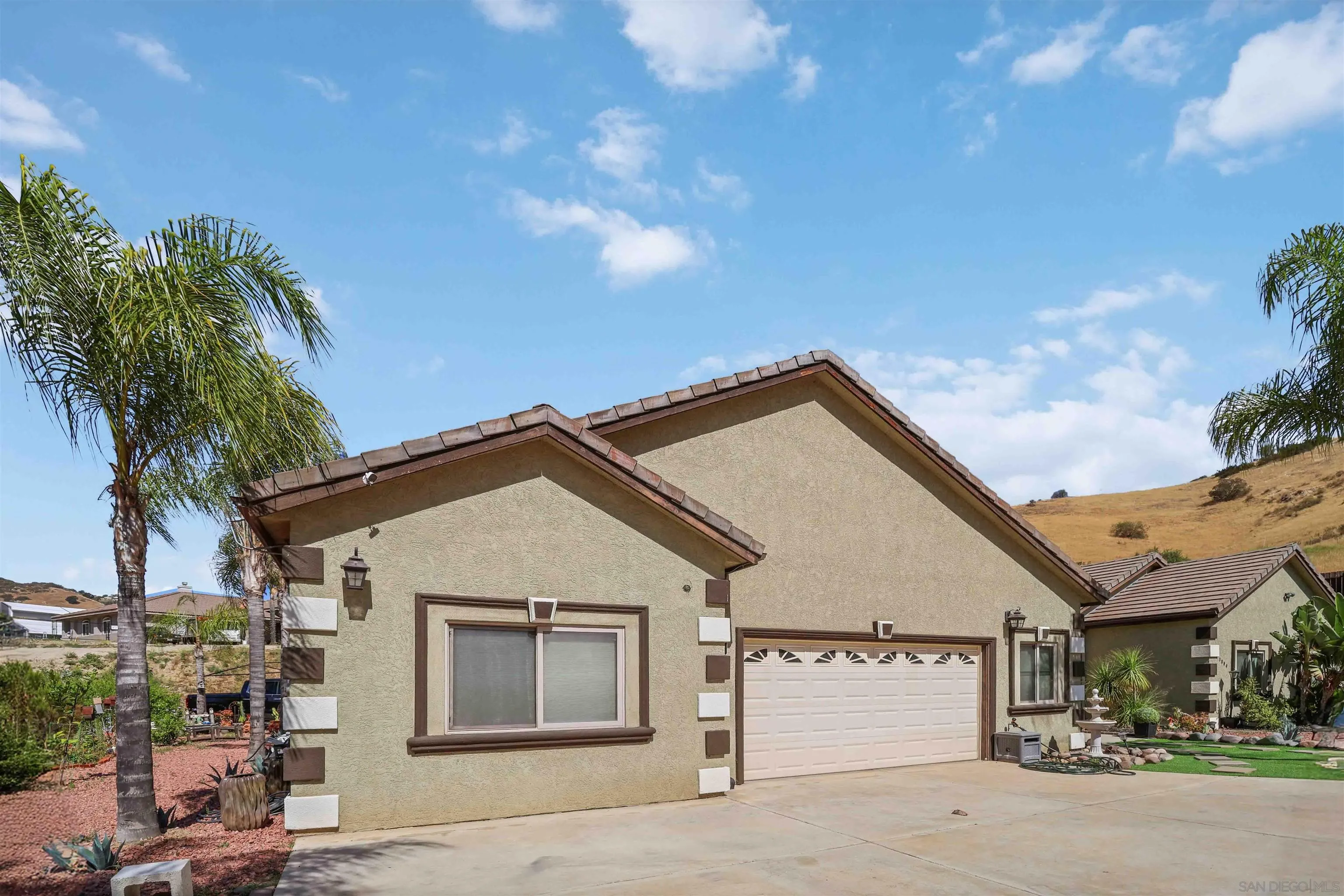 https://cdn.realtyfeed.com/cdn/127/260009190/c790ef4e875b98b2cc3c4fb322fc2794.webp