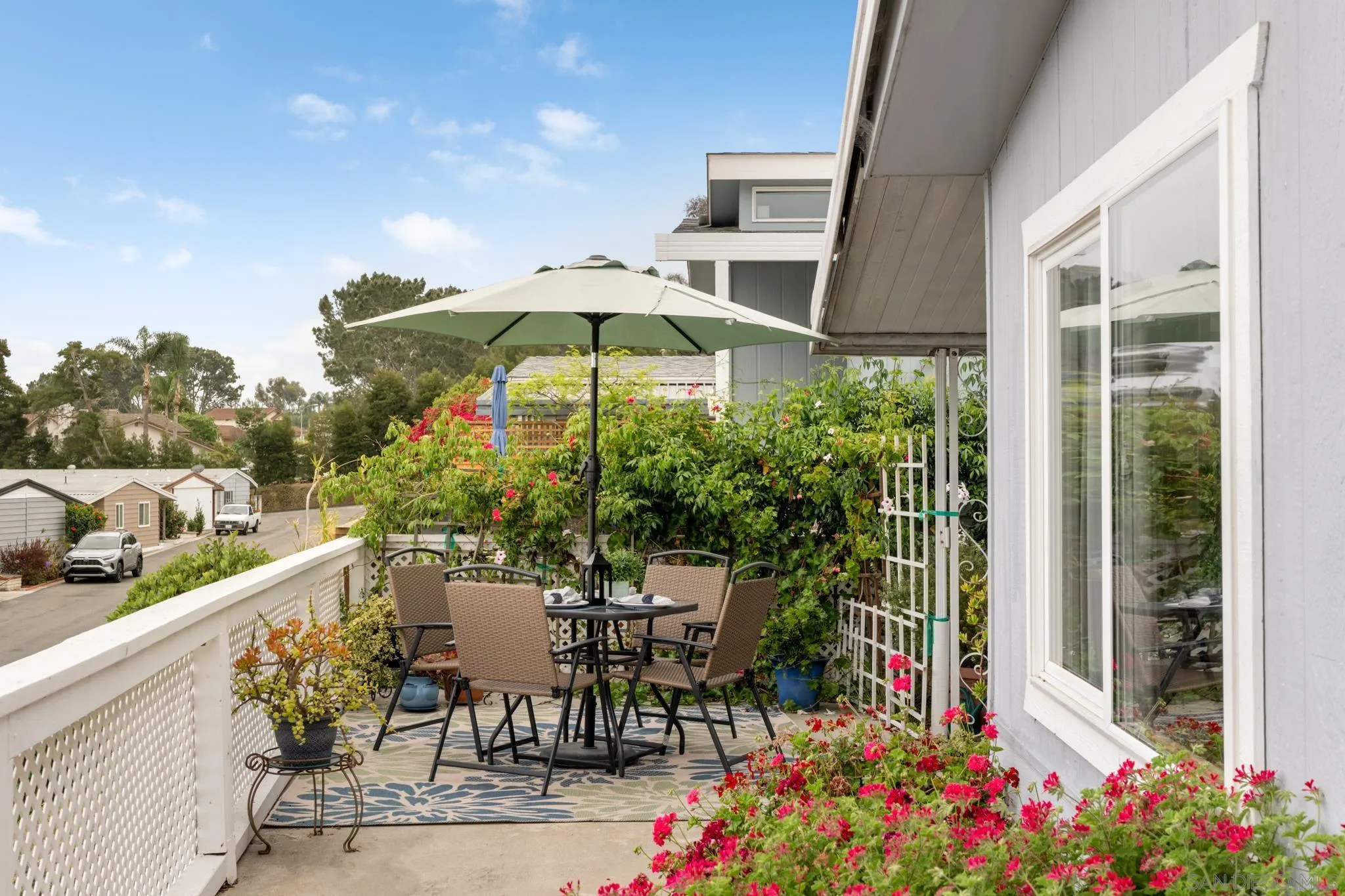 https://cdn.realtyfeed.com/cdn/127/260009195/c6c89e87c9d5c6d7a6e94e645ada972e.webp