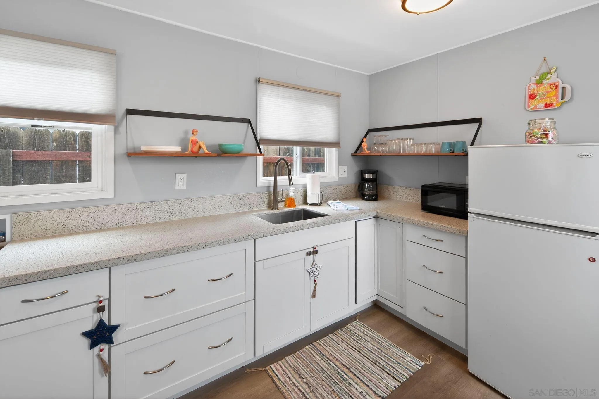 https://cdn.realtyfeed.com/cdn/127/260009198/1691b3f7e50ebfd52ed765ebdd23f25d.webp