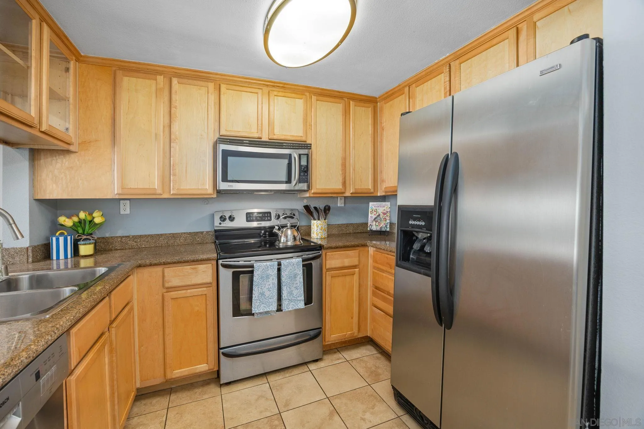 Photo #2: 260009199 Listing: Photo #2