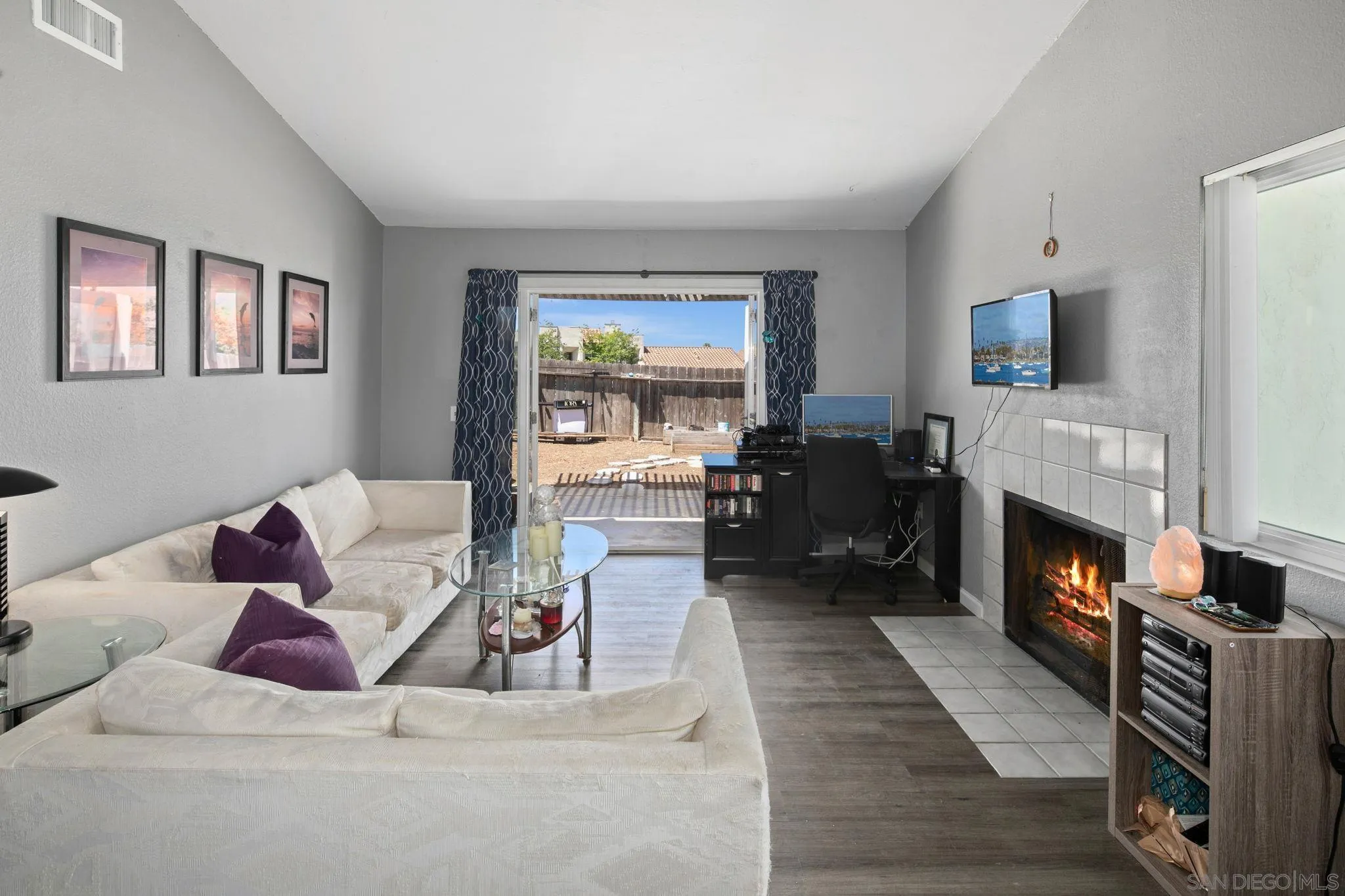 Photo #3: 260009201 Listing: Photo #3