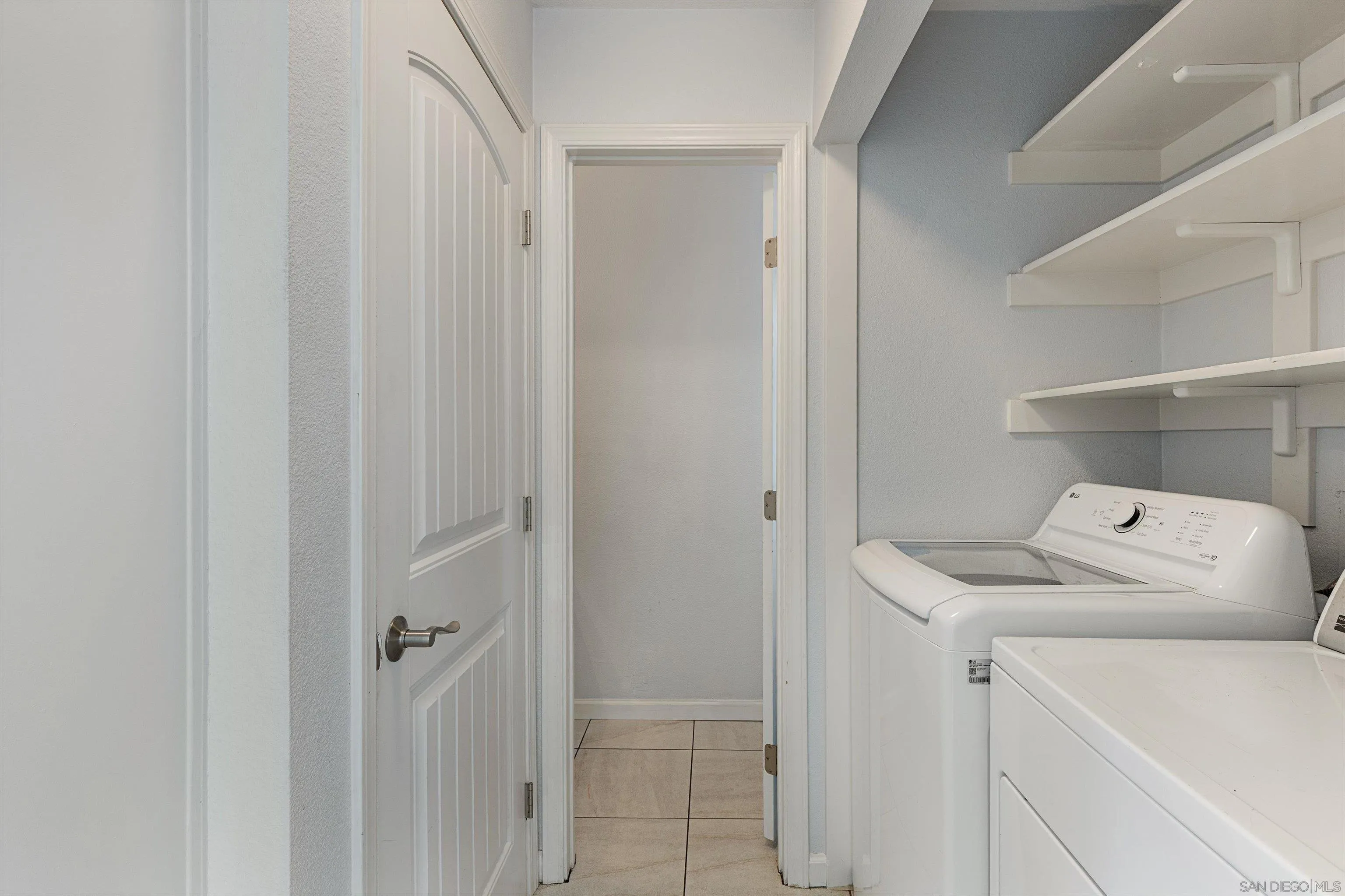 https://cdn.realtyfeed.com/cdn/127/260009202/680fac71af6d695d7d186490113e4219.webp