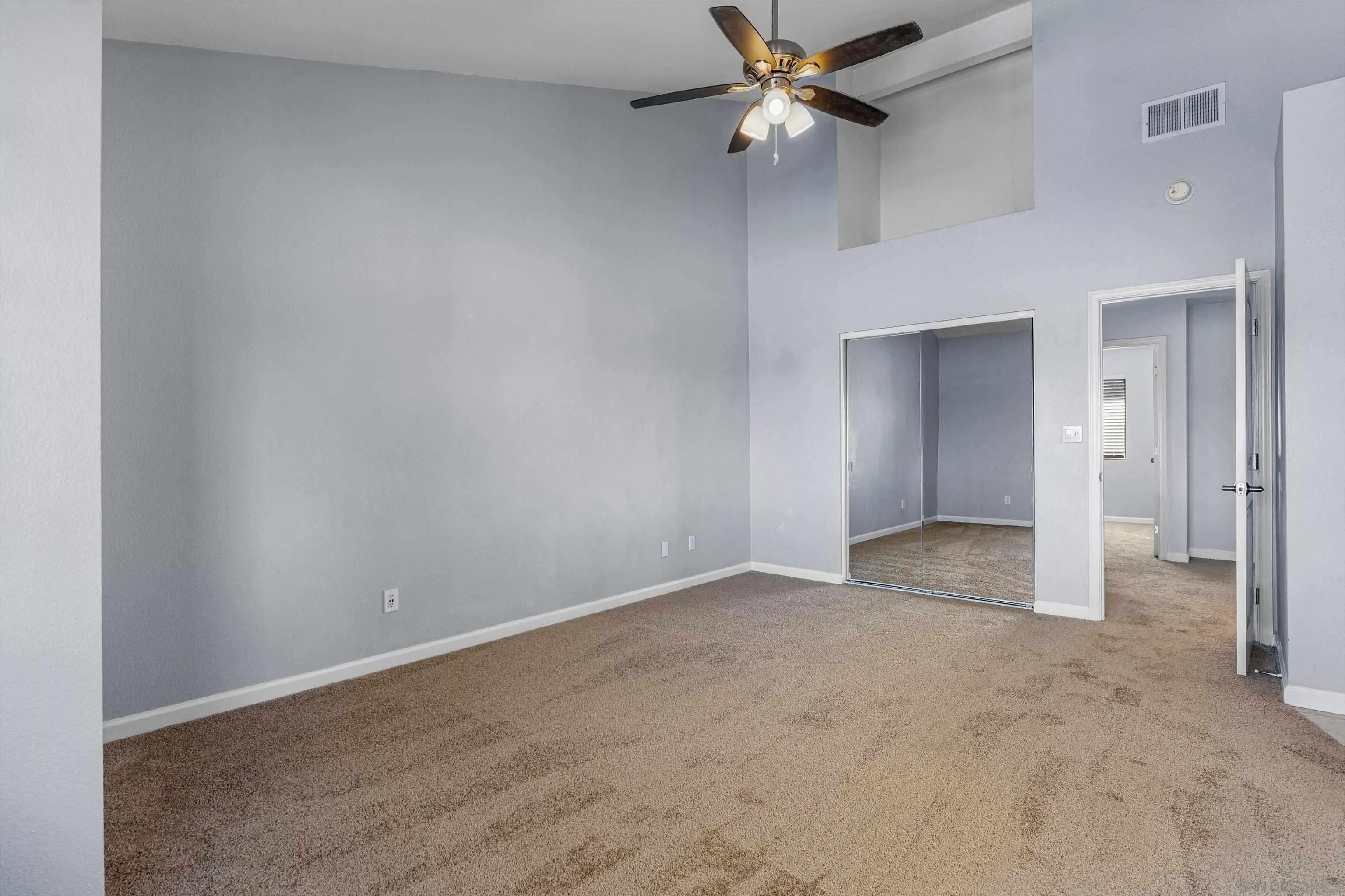 https://cdn.realtyfeed.com/cdn/127/260009202/af1c3582ca384a1c3834fd23267ae485.webp