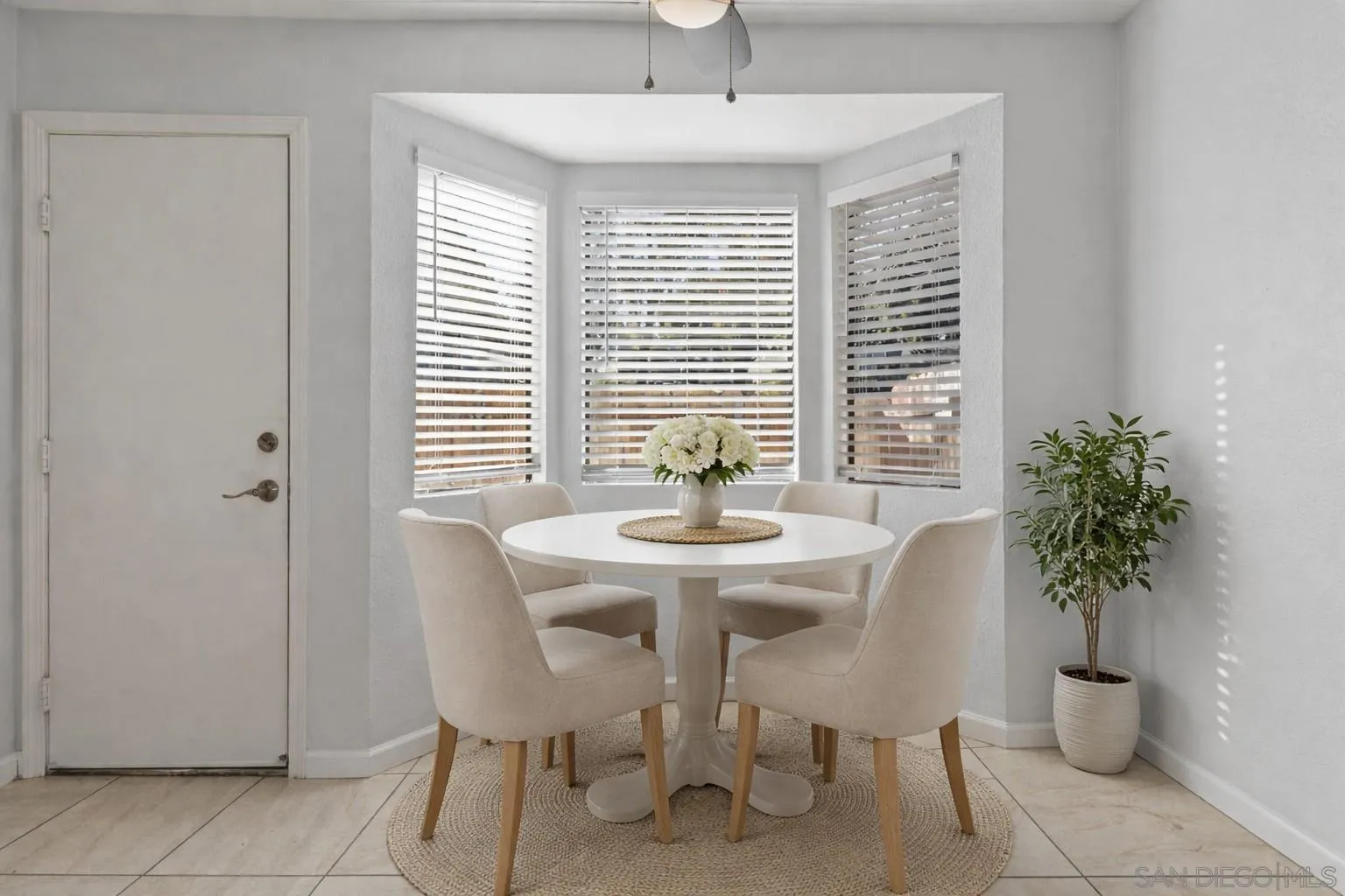 https://cdn.realtyfeed.com/cdn/127/260009202/b498a24fd2b566cc4030ce10a2871046.webp