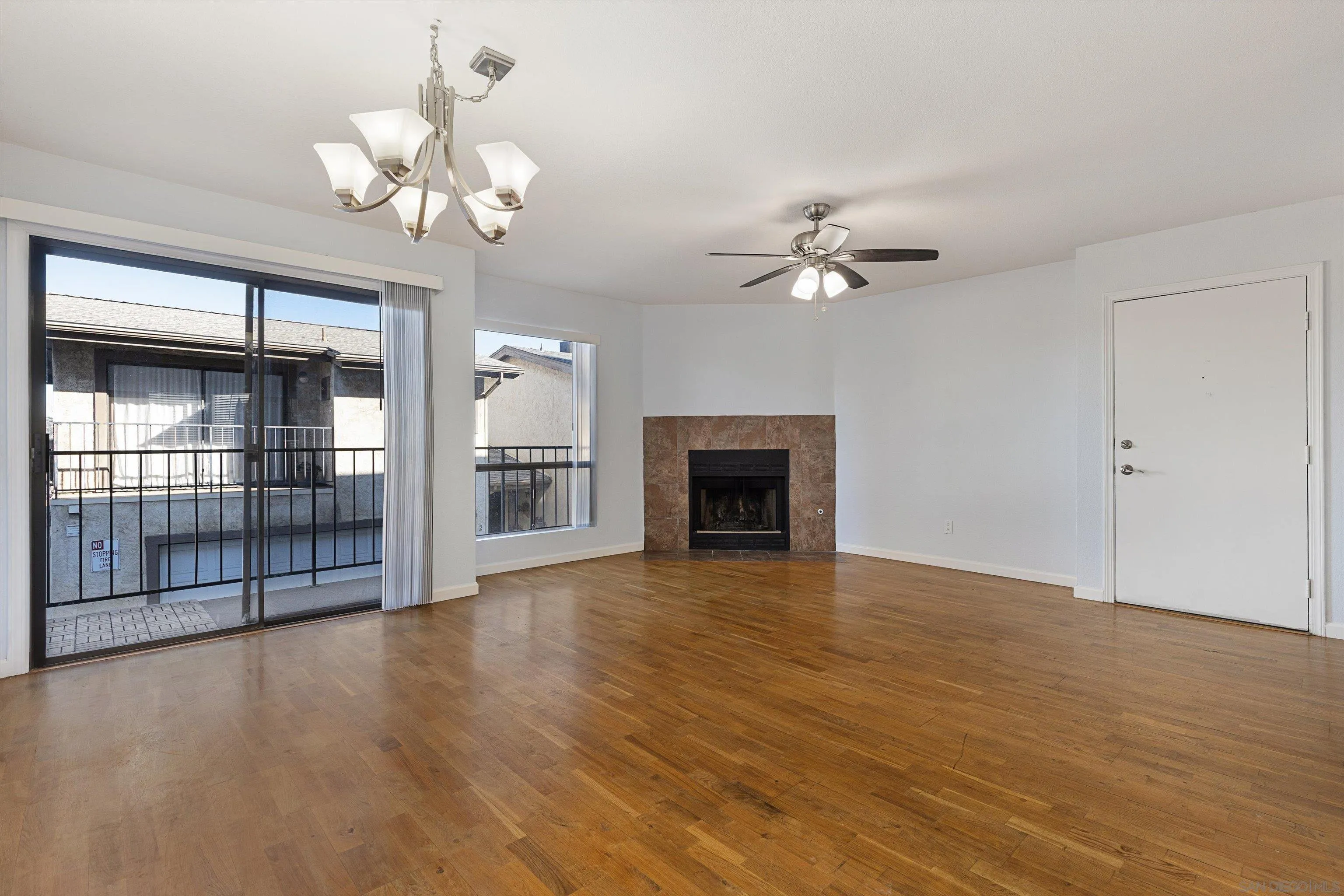 https://cdn.realtyfeed.com/cdn/127/260009202/fb3b2b137f8dc83f8059235e988aae32.webp
