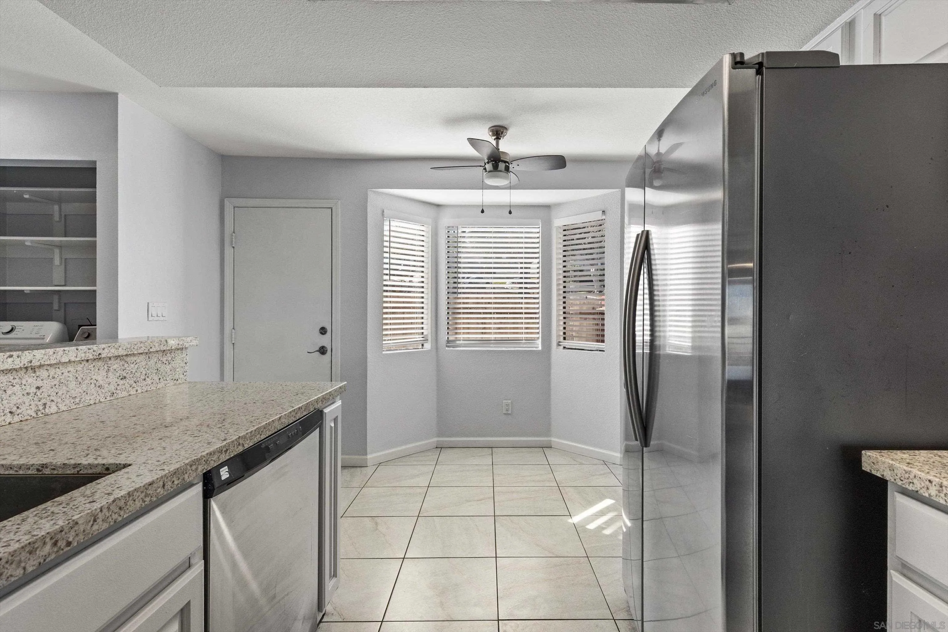 https://cdn.realtyfeed.com/cdn/127/260009202/fd19f763b5e3425dea32769c57f71b48.webp