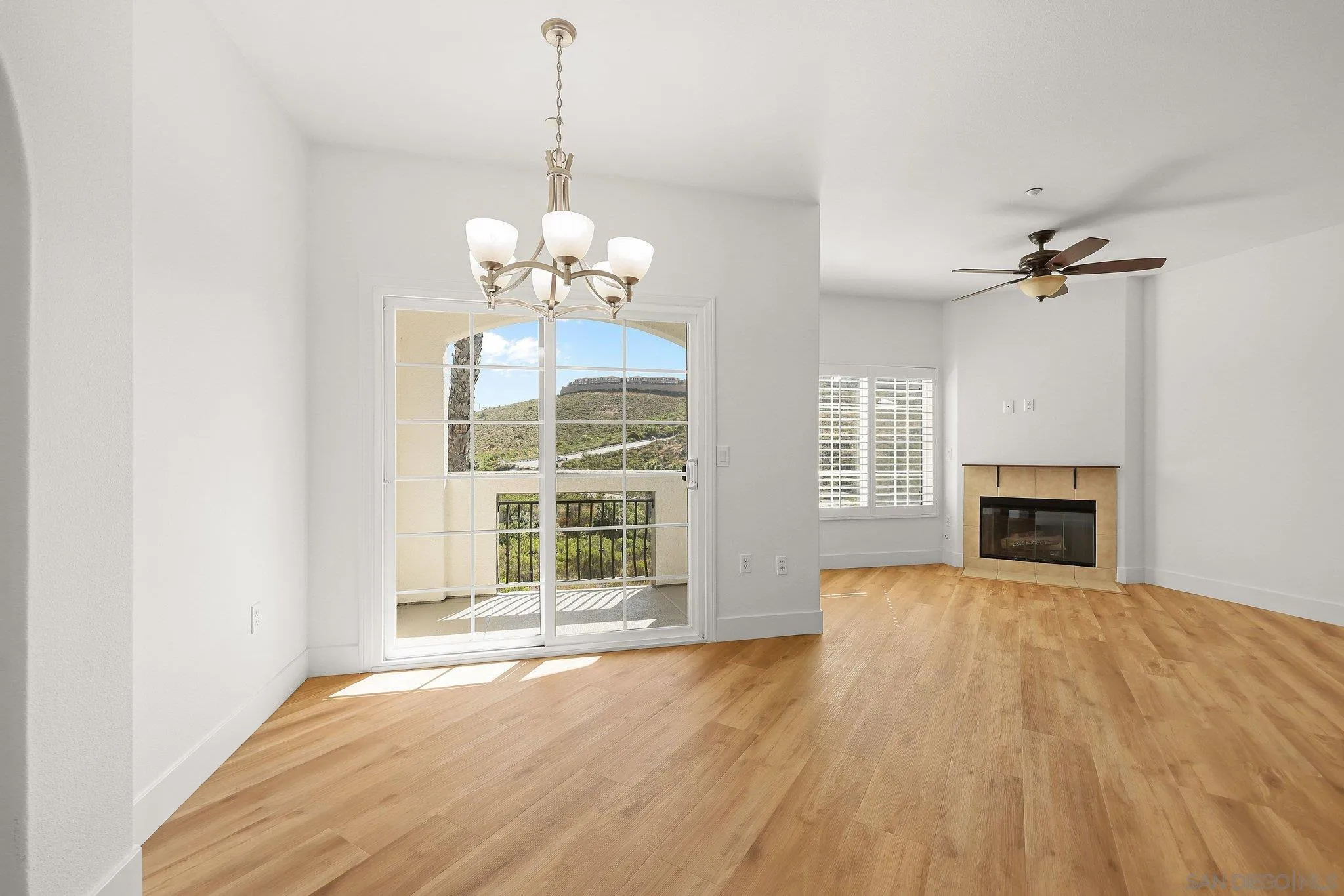 https://cdn.realtyfeed.com/cdn/127/260009206/464e10eb213873236176b7a4fc5b5a15.webp