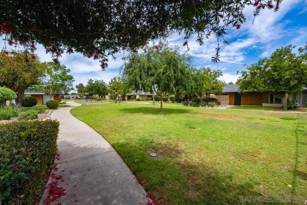 Photo #2: 260009215 Listing: Photo #2