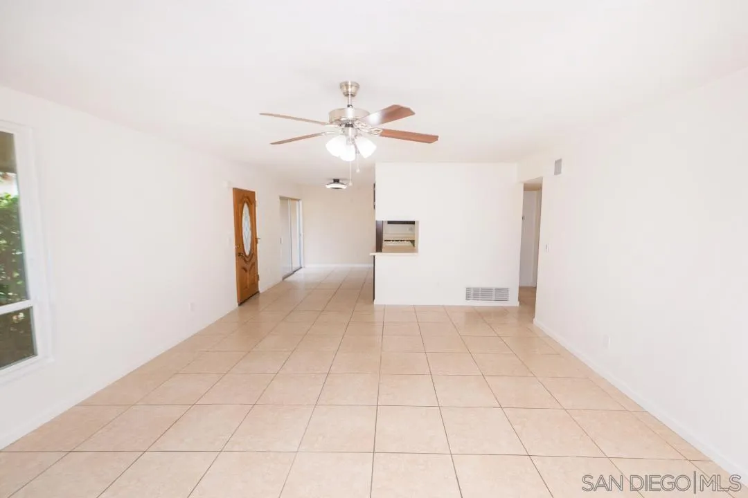 Photo #11: 260009215 Listing: Photo #11