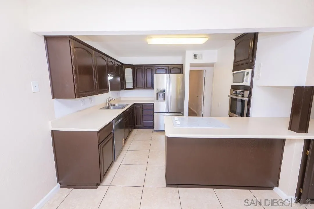 Photo #8: 260009215 Listing: Photo #8