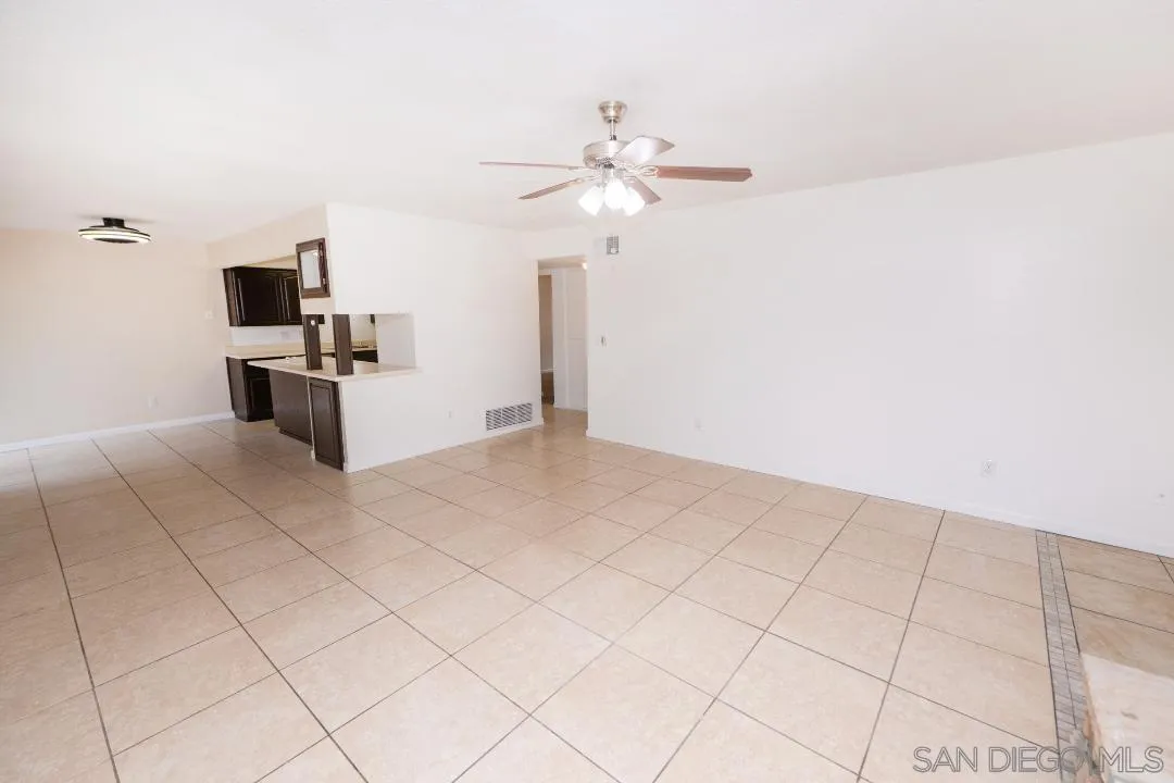 Photo #10: 260009215 Listing: Photo #10