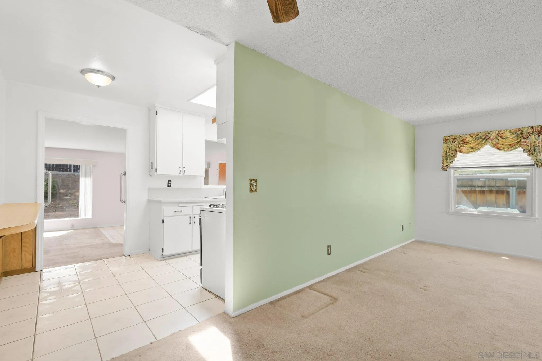 877 Alveda Avenue, El Cajon, CA, 92019