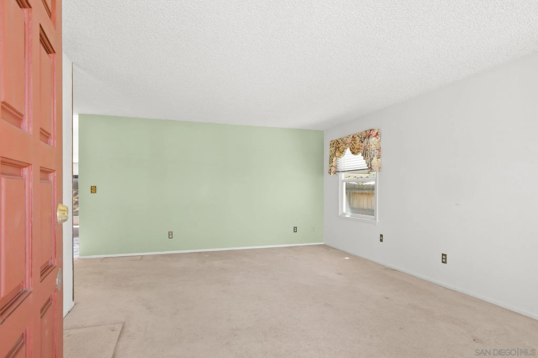 877 Alveda Avenue, El Cajon, CA, 92019