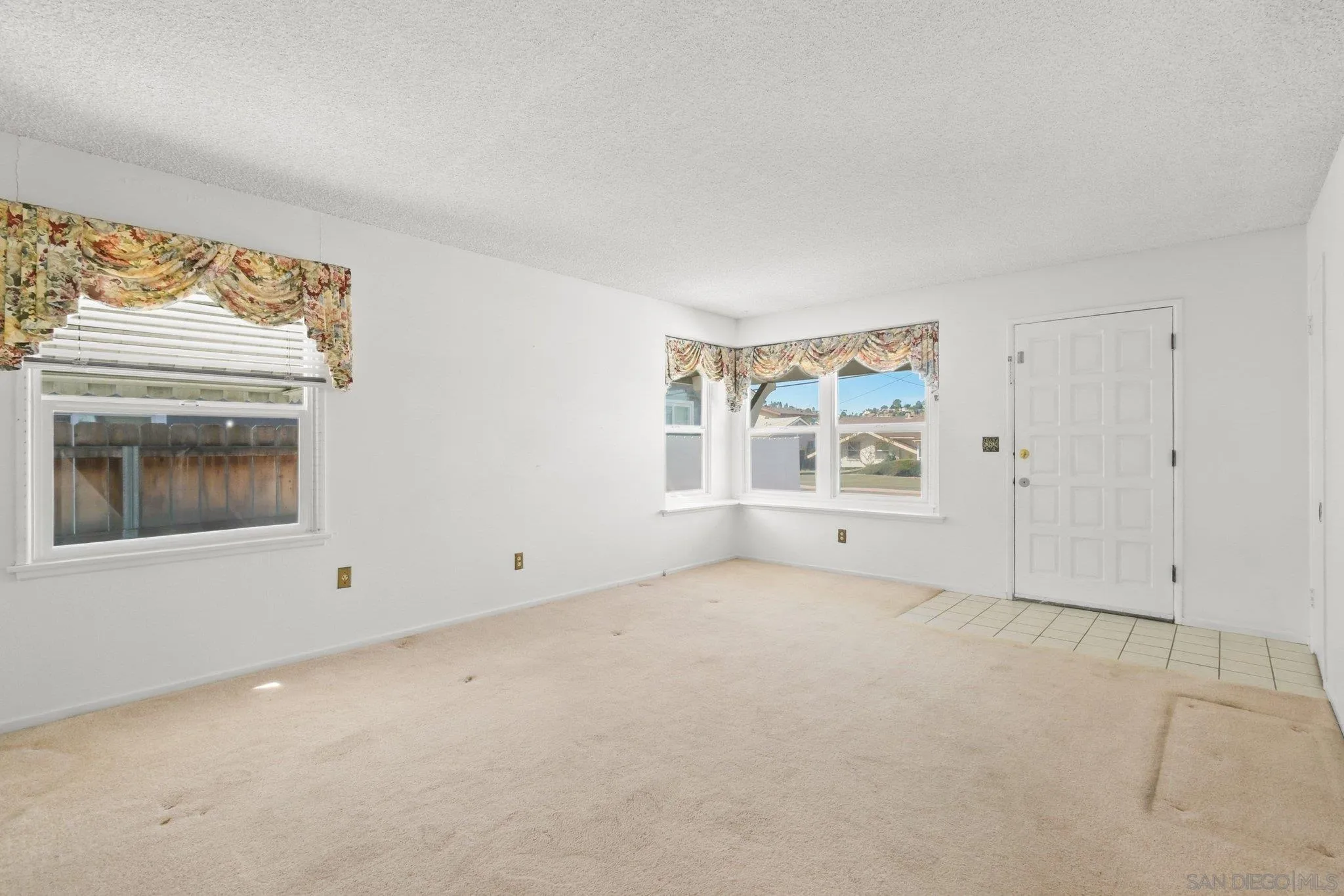877 Alveda Avenue, El Cajon, CA, 92019