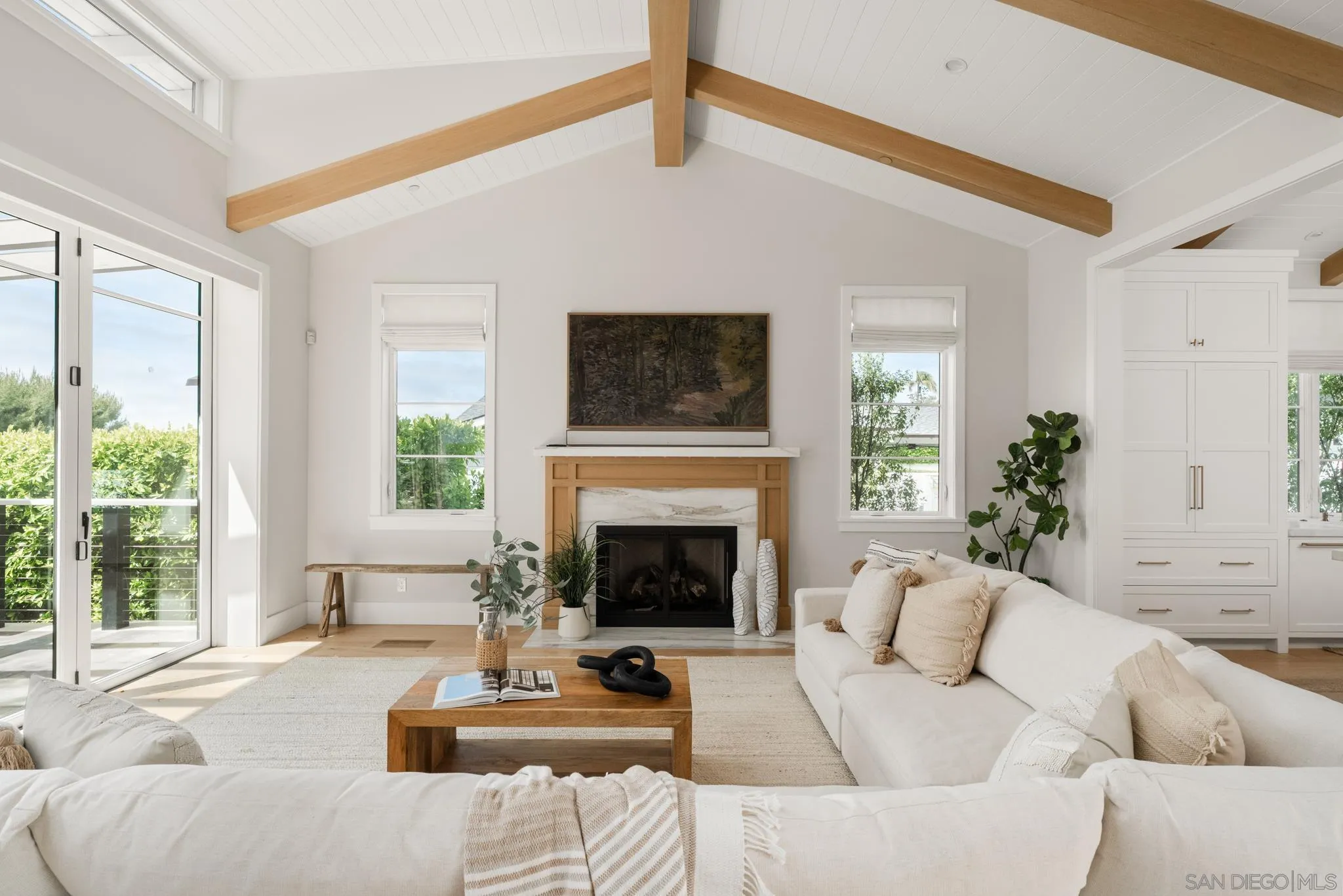 https://cdn.realtyfeed.com/cdn/127/260009224/68e5b8800e8009f82559d7aa78aa3fe4.webp