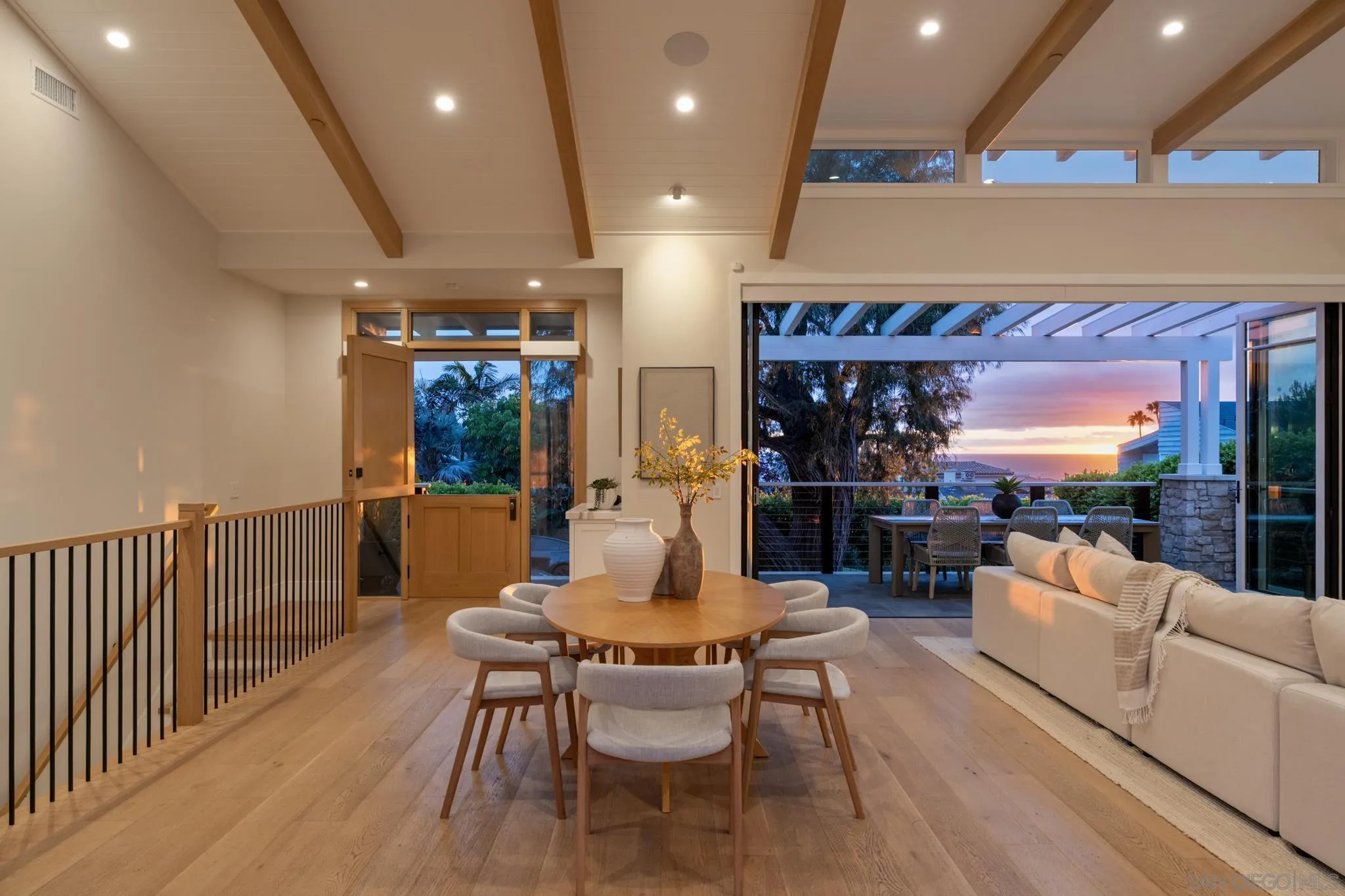 https://cdn.realtyfeed.com/cdn/127/260009224/f670f558ff01be4220afea7378597c82.webp