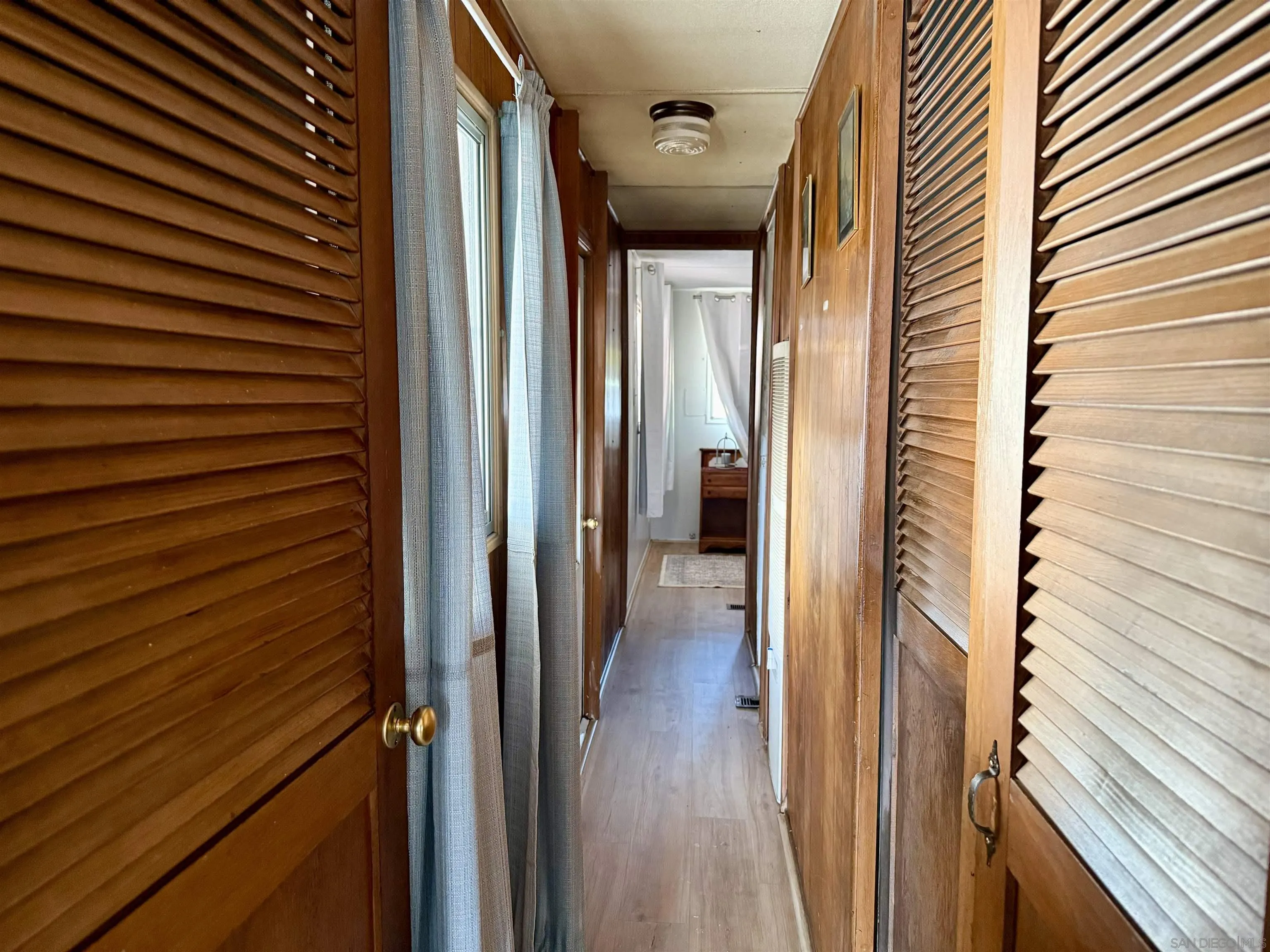 https://cdn.realtyfeed.com/cdn/127/260009228/2fc1d82a5465dcbbde7e5369e9286836.webp