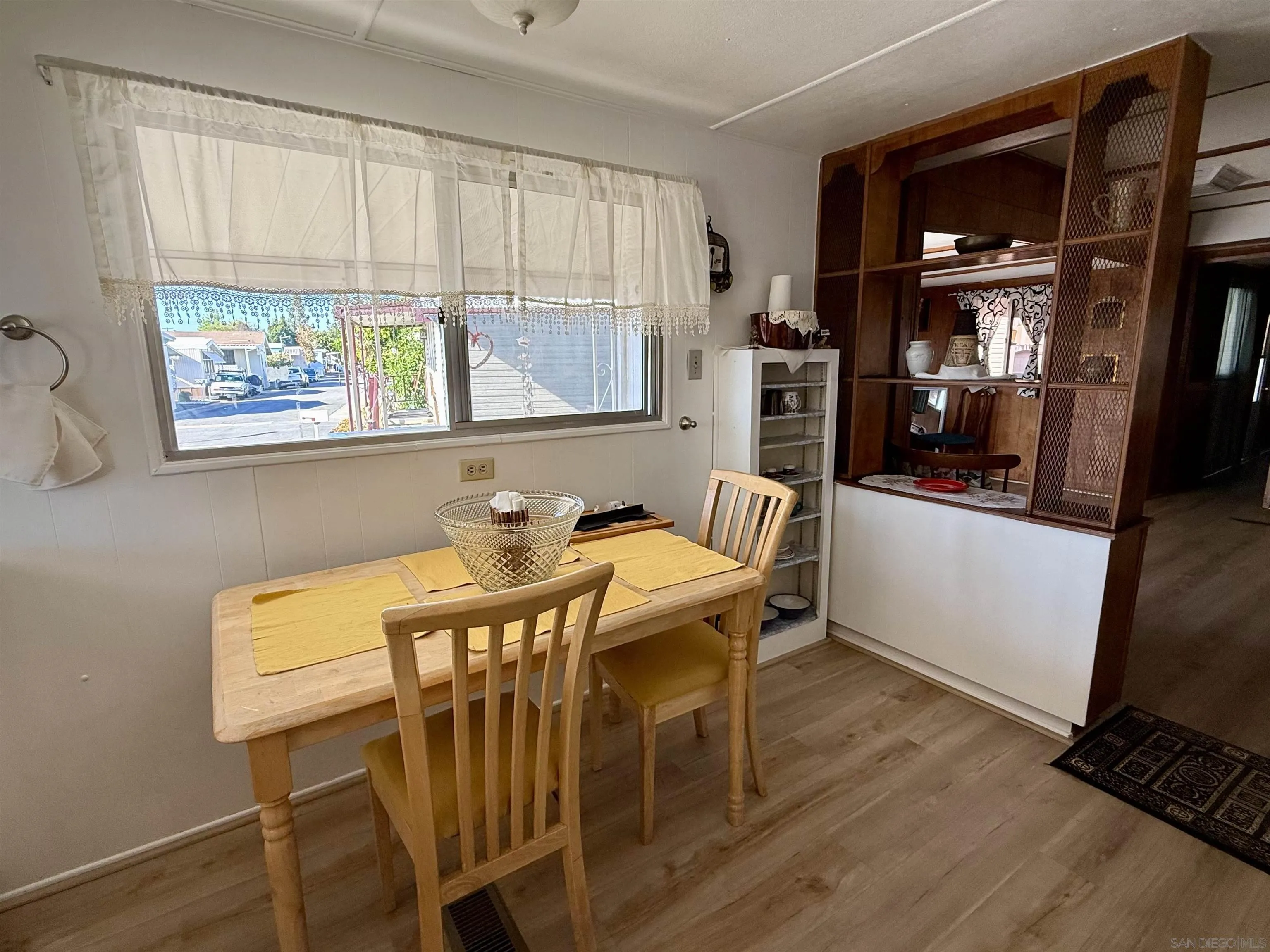 https://cdn.realtyfeed.com/cdn/127/260009228/b6c107ffd0f0c315787c3fa17bef610d.webp
