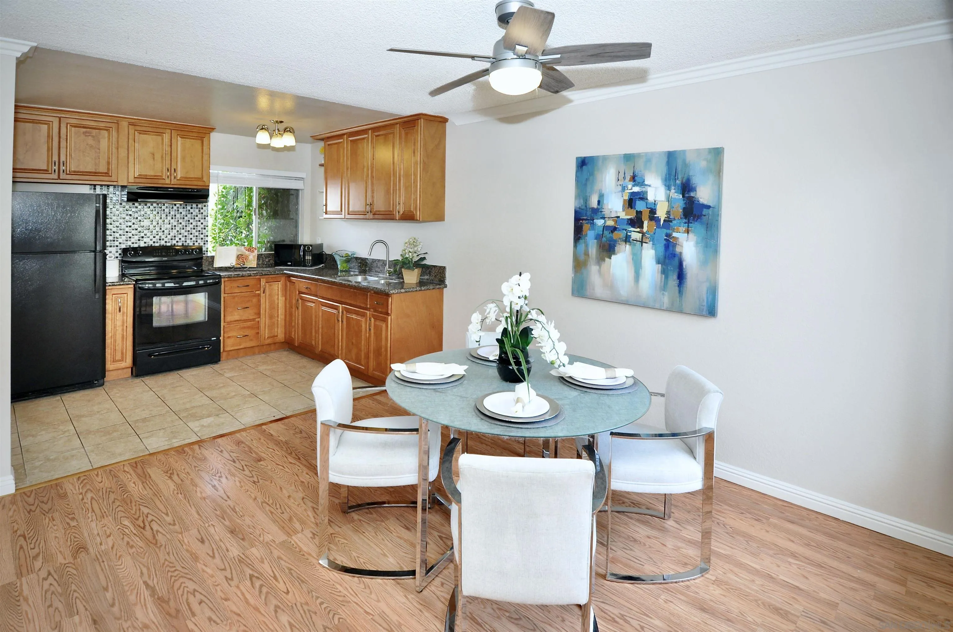 Photo #3: 260009229 Listing: Photo #3